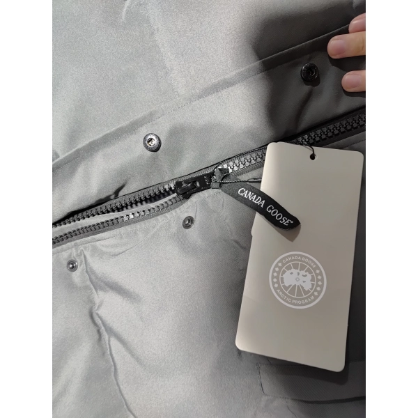 Canada Goose Down Jacket Gray and black