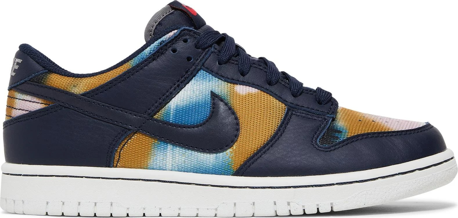 Dunk Low SE GS 'Graffiti - Obsidian' DM1051-400