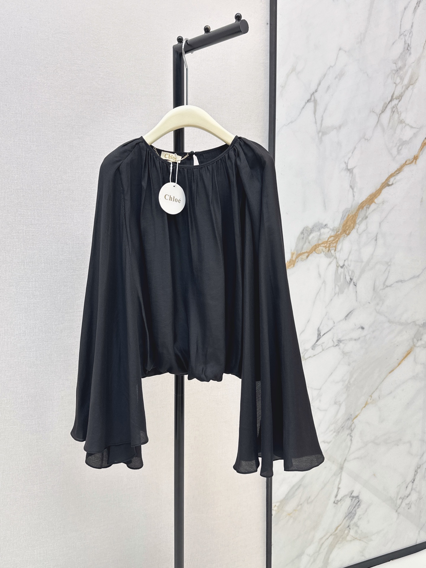 Chan New Cape Sleeve Round Neck Top