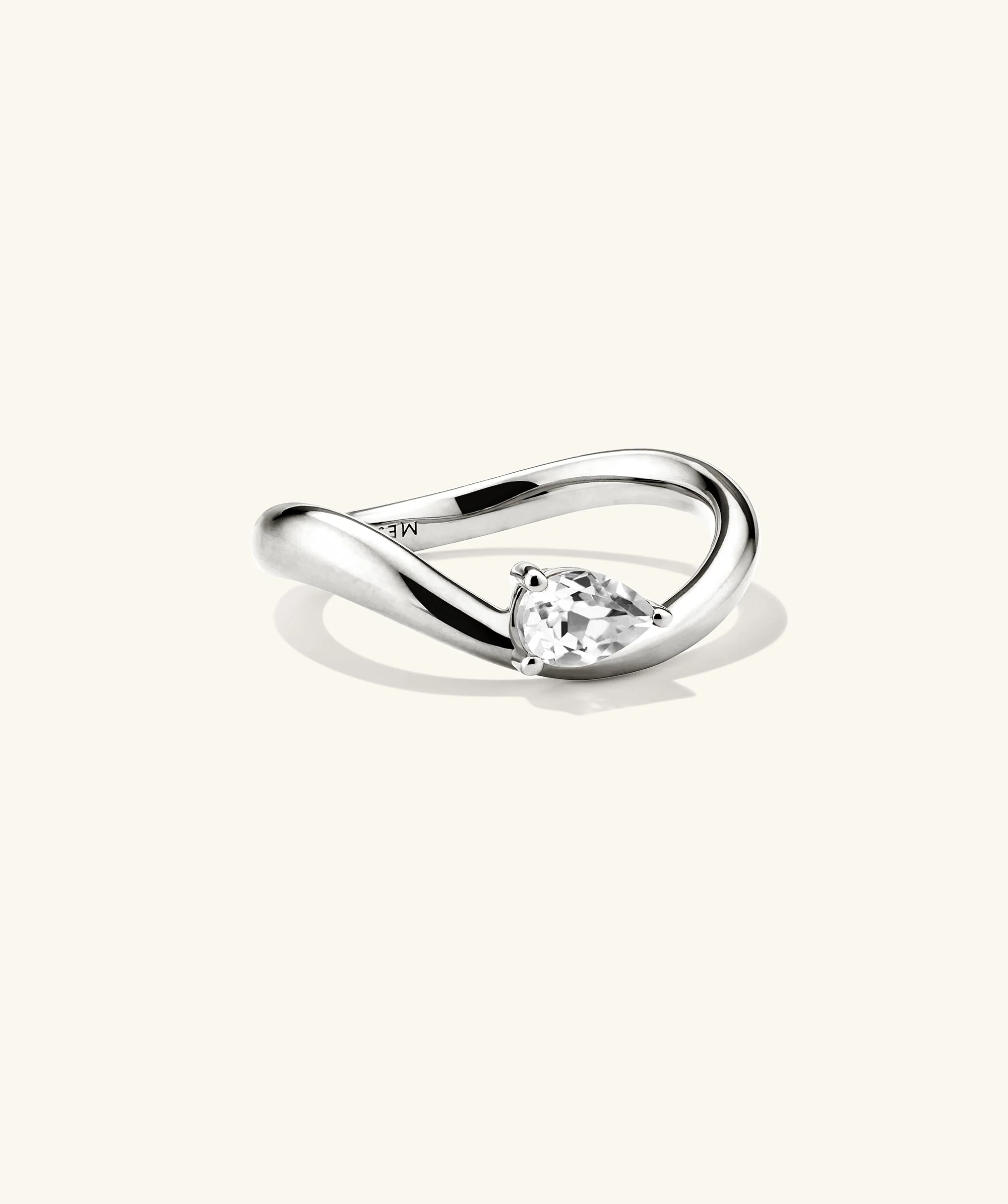 Dôme Figure Balance Ring