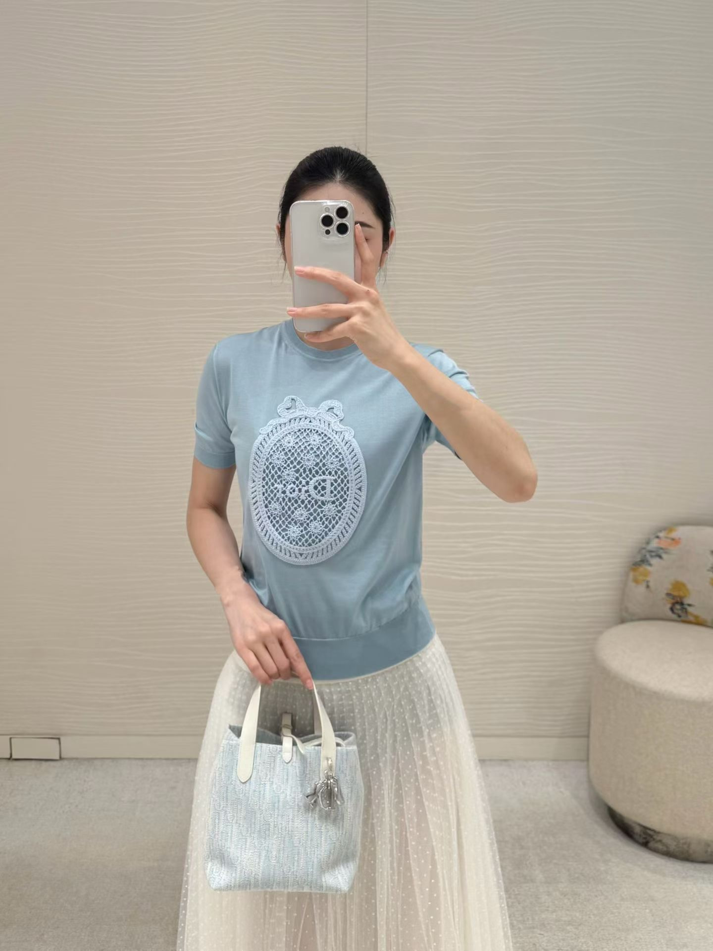 CD New embroidered top