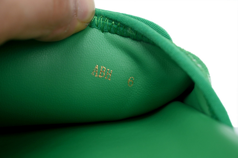 Pkkicks God Batch LOUIS VUITTON Miami flocked green