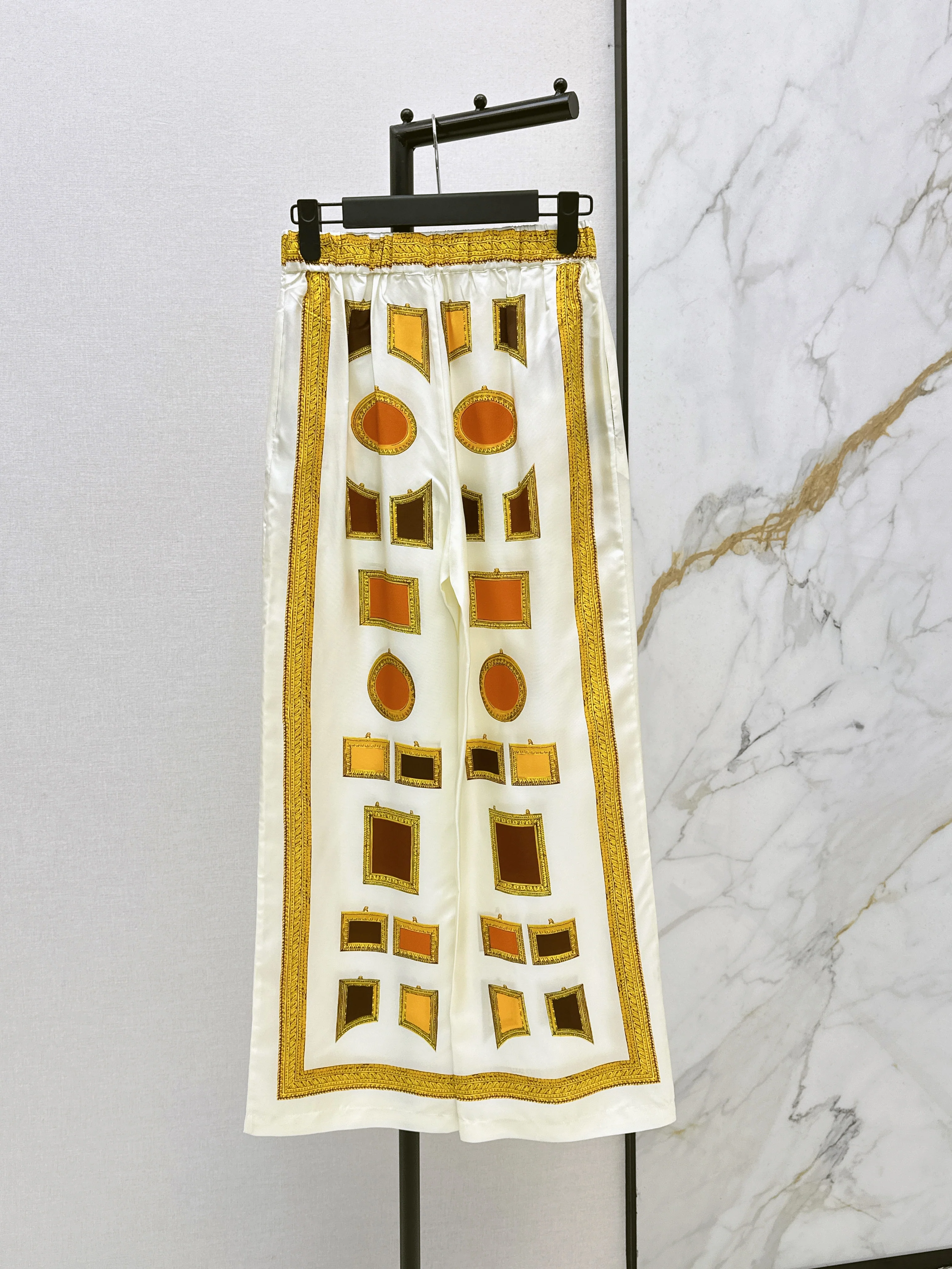 Ver NEW silk straight pants