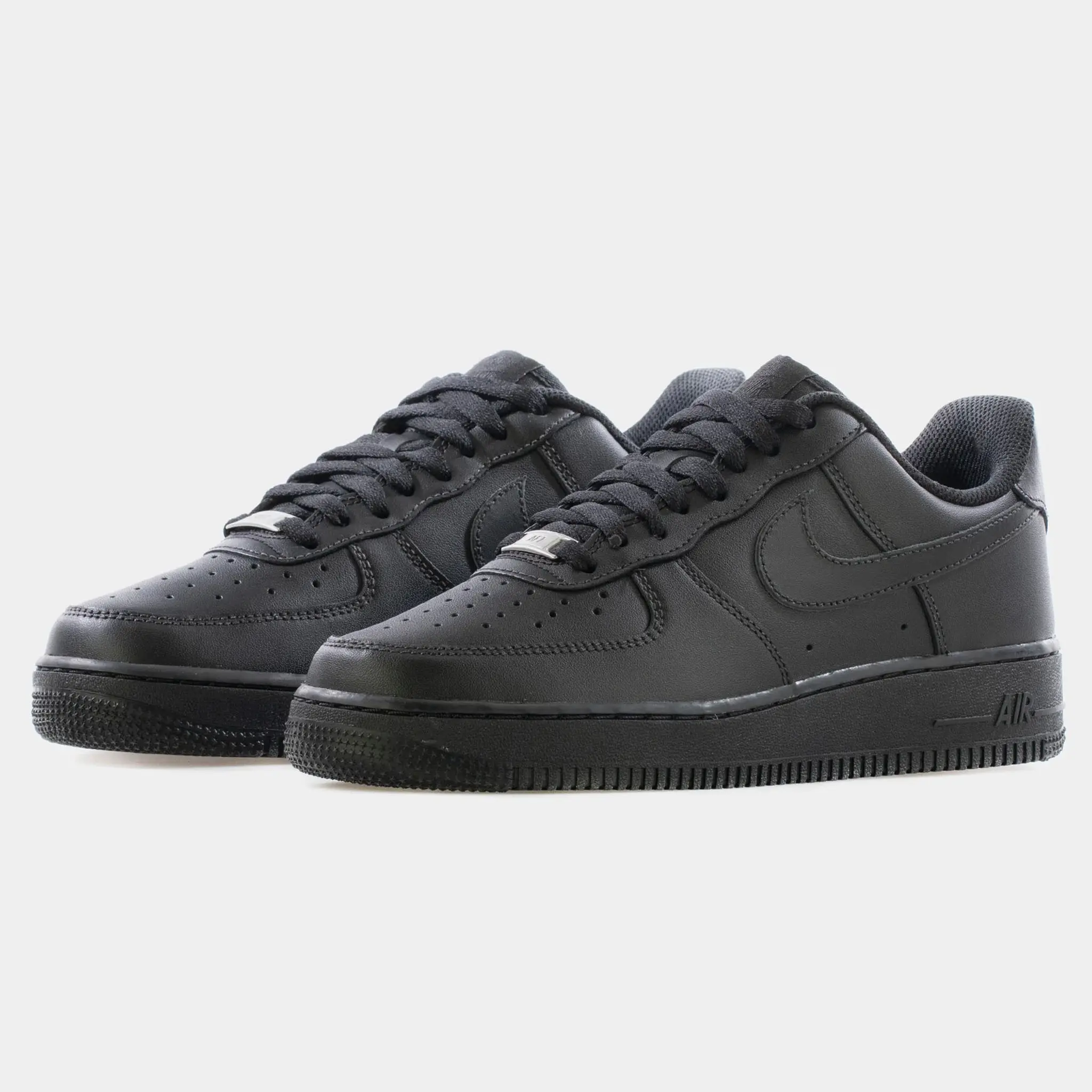 Nike Air Force 1 '07 Black Sneakers, Men's Classic Low Top Casual Shoes, All Black AF1 Streetwear Shoes CW2288-001