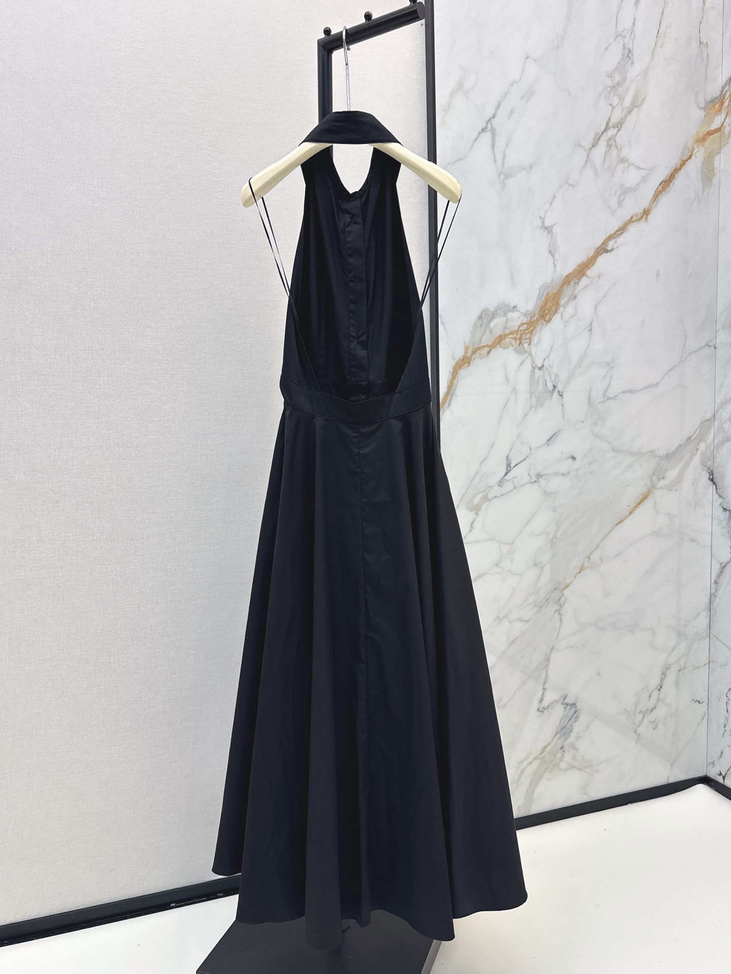Ral New Halter backless dress
