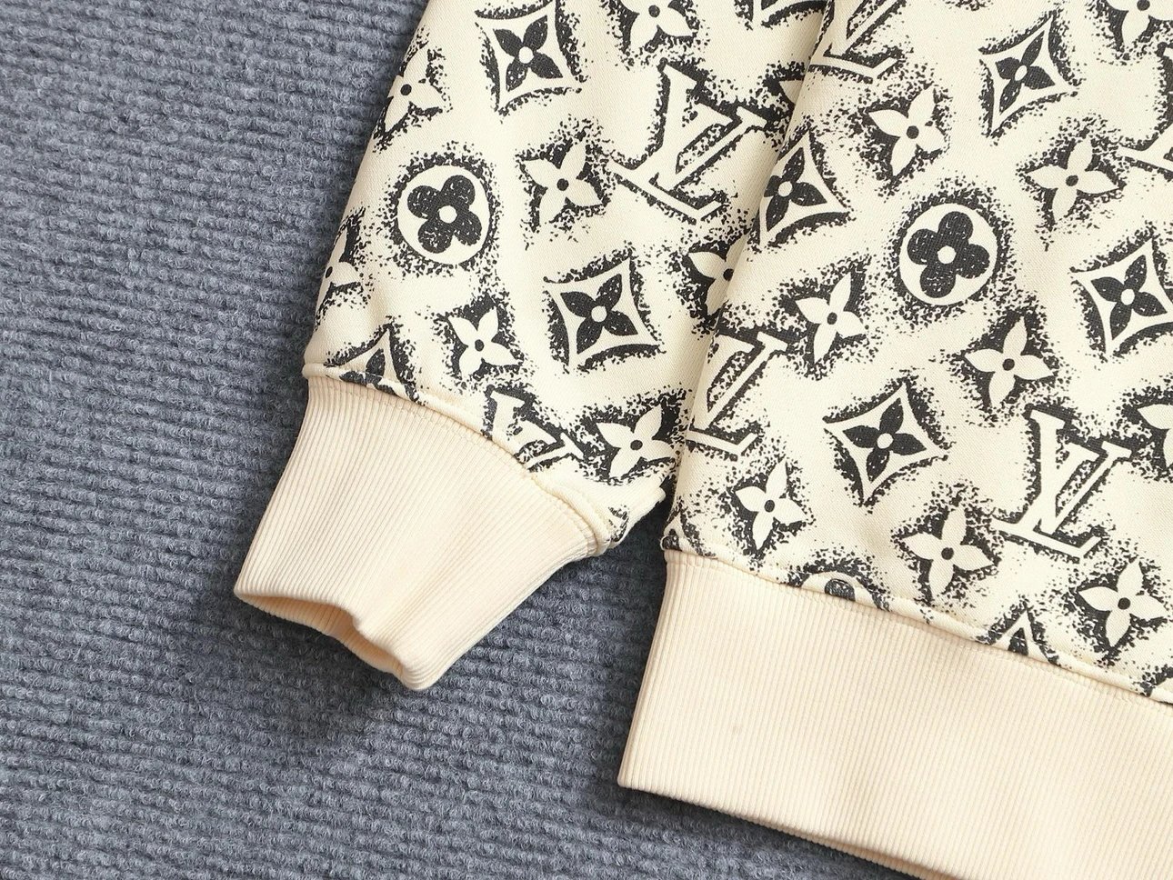 Louis Vuitton Monogram Splatter Crewneck Sweatshirt Collection