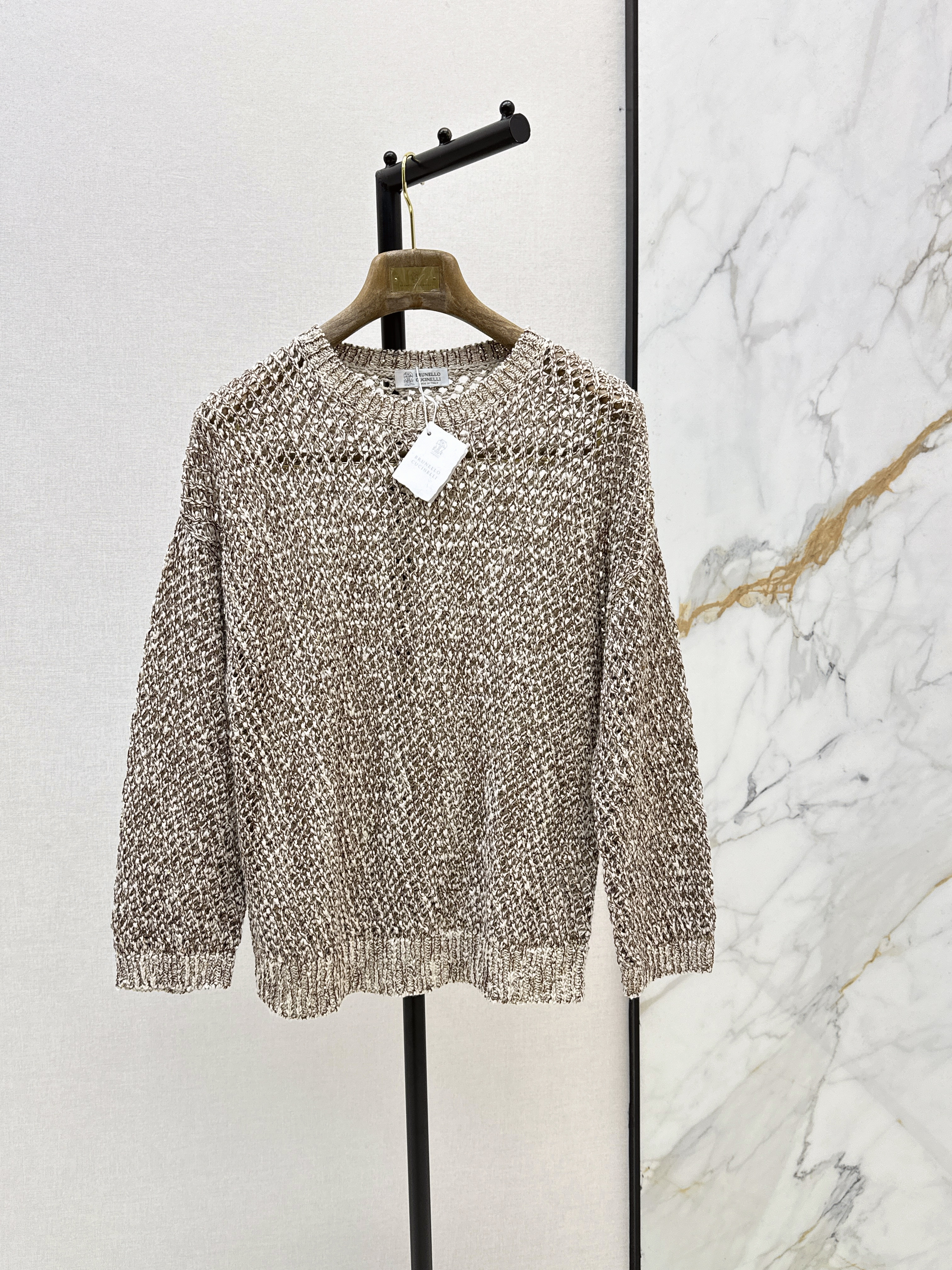 Brun New hollow-out sweater