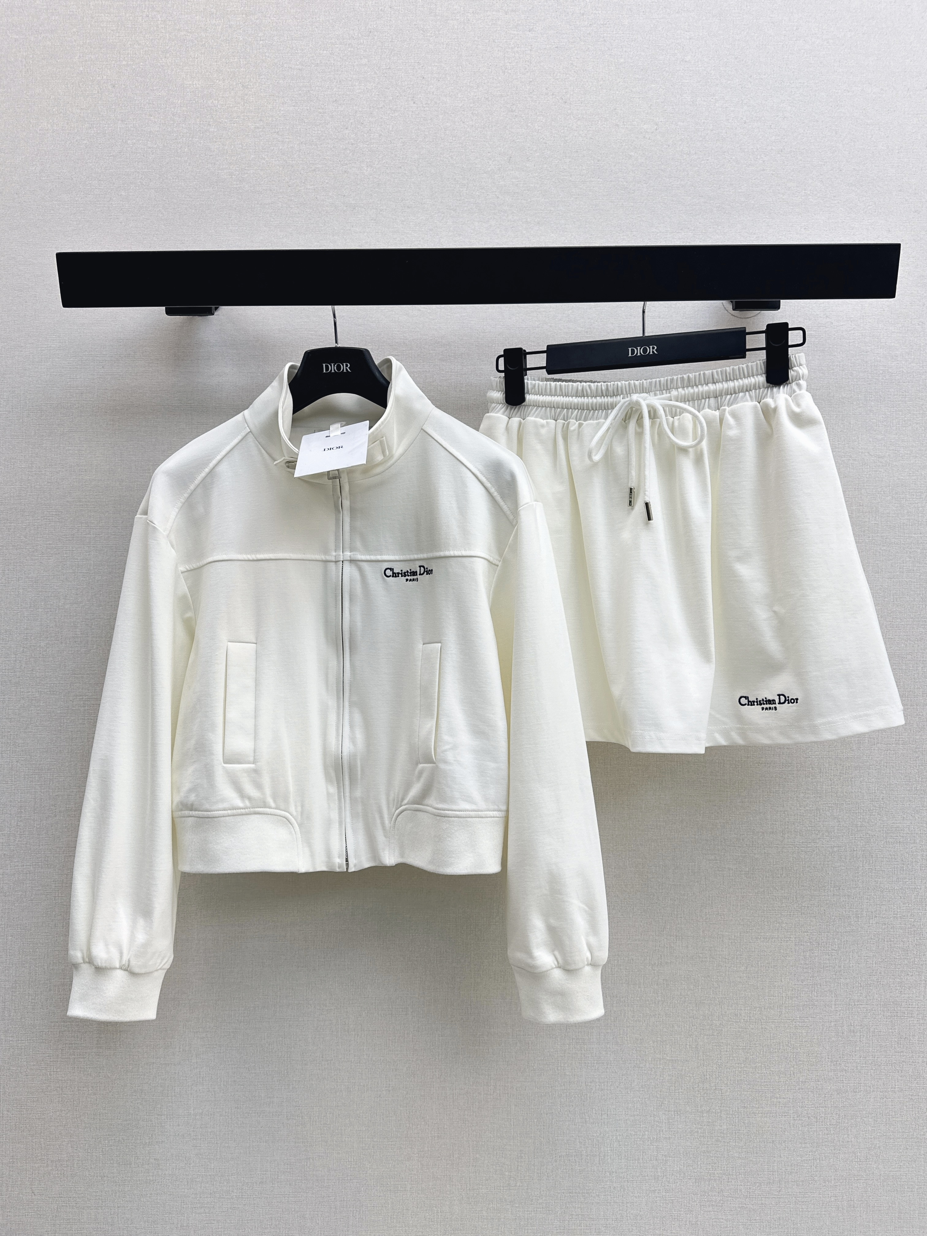 CD New tracksuit