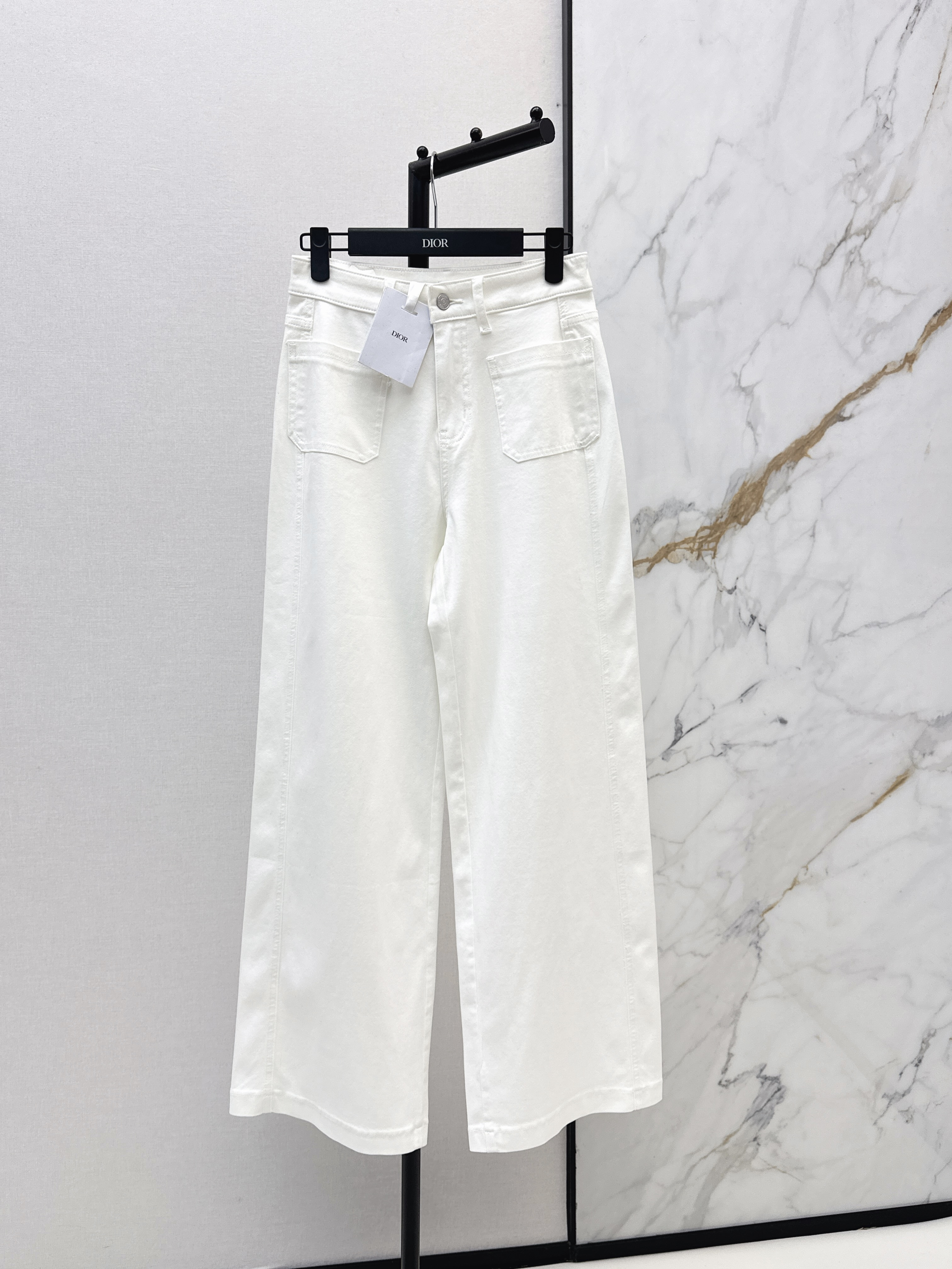 CD New straight-leg jeans