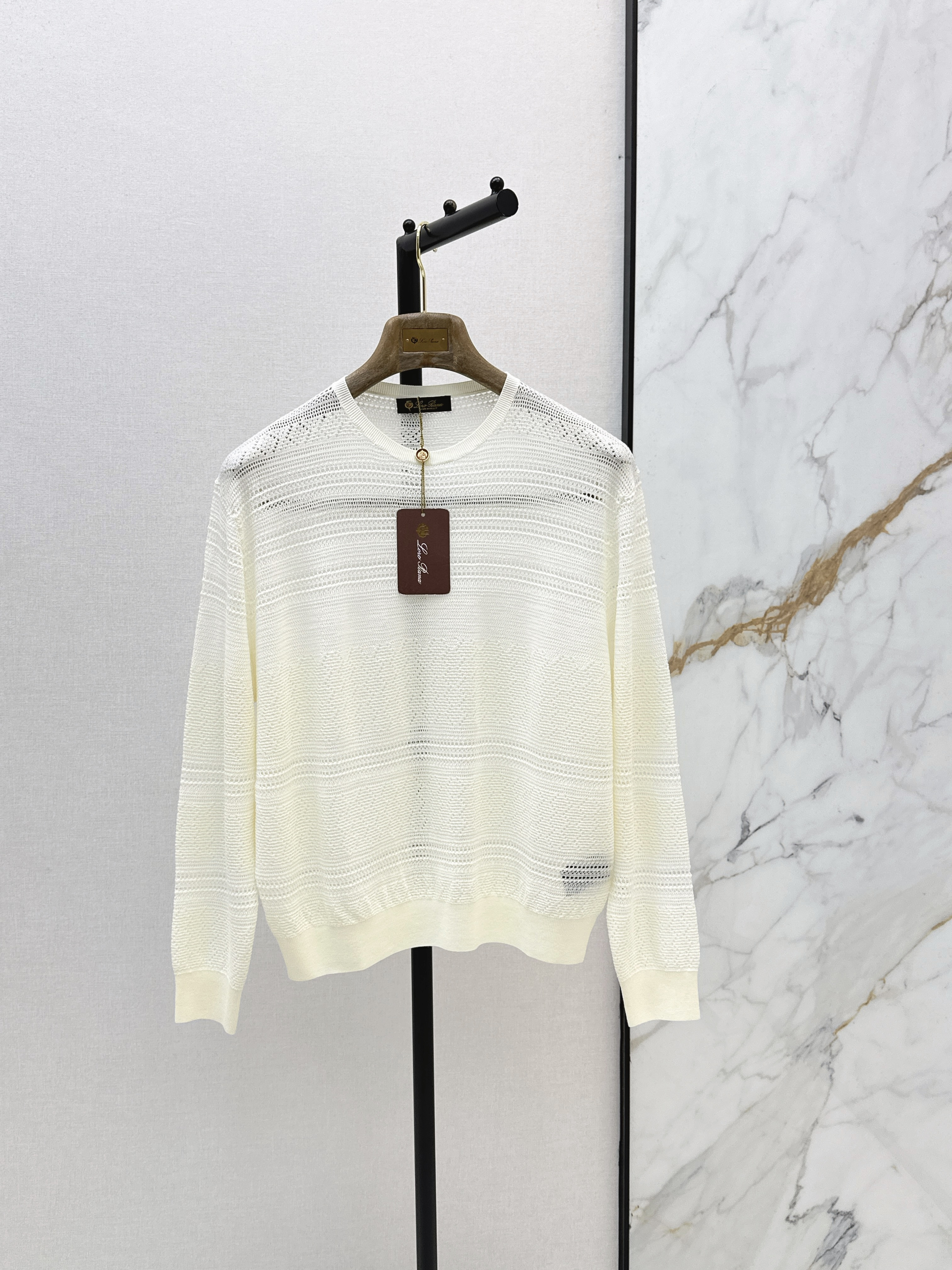 Loro New Openwork Knitwear