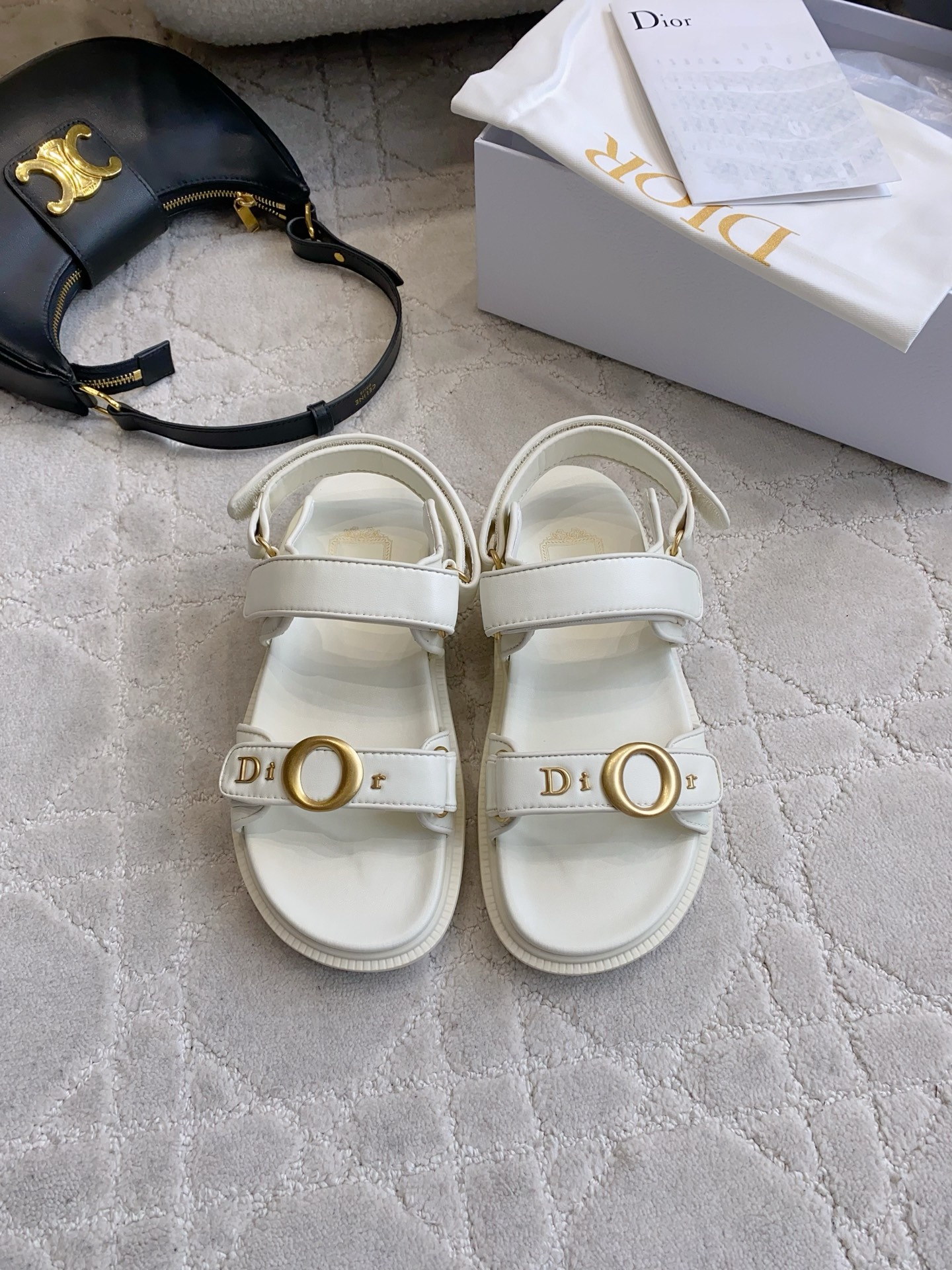 CD New Thick-soled Velcro sandals