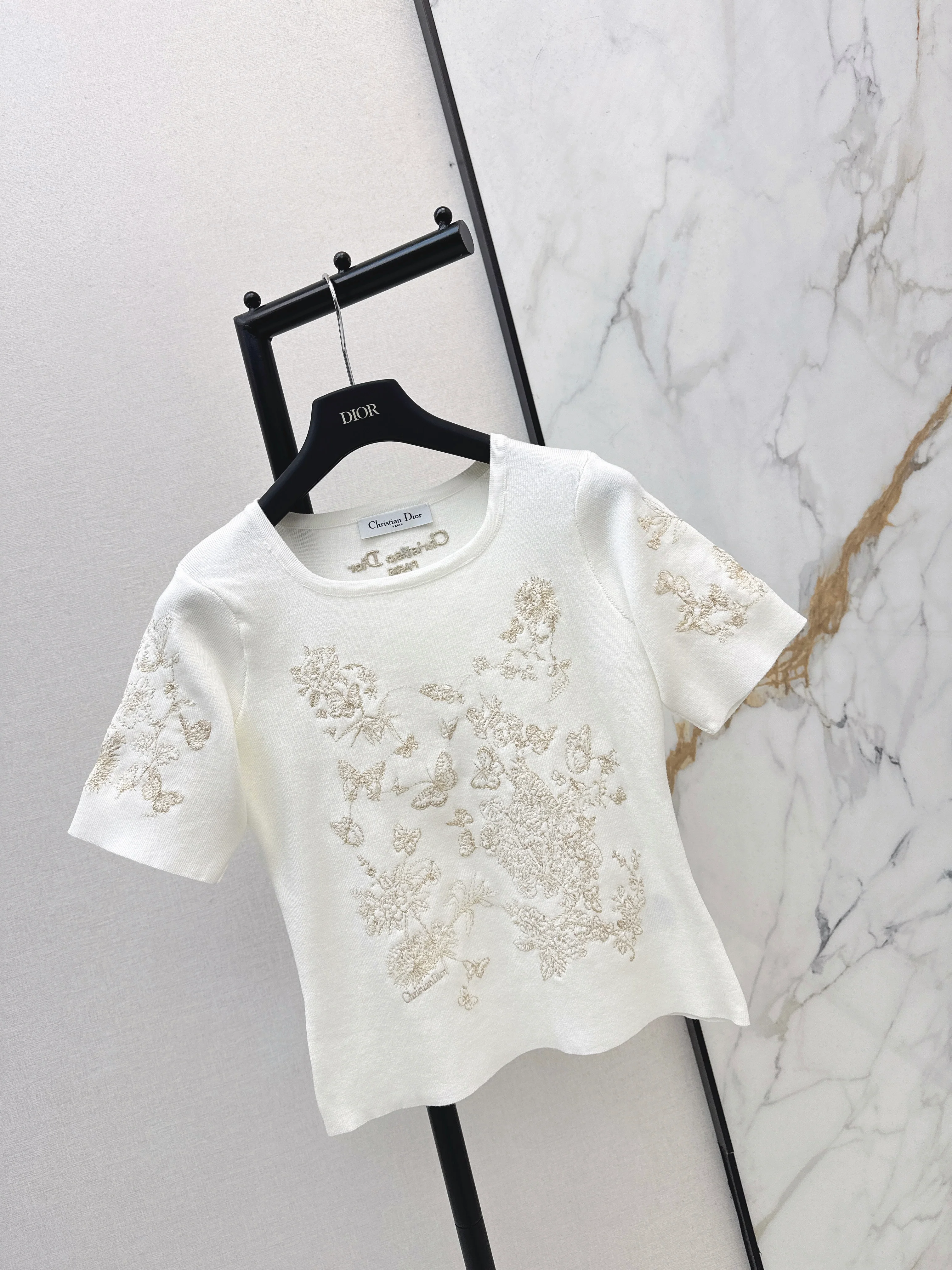 CD NEW embroidery sweater