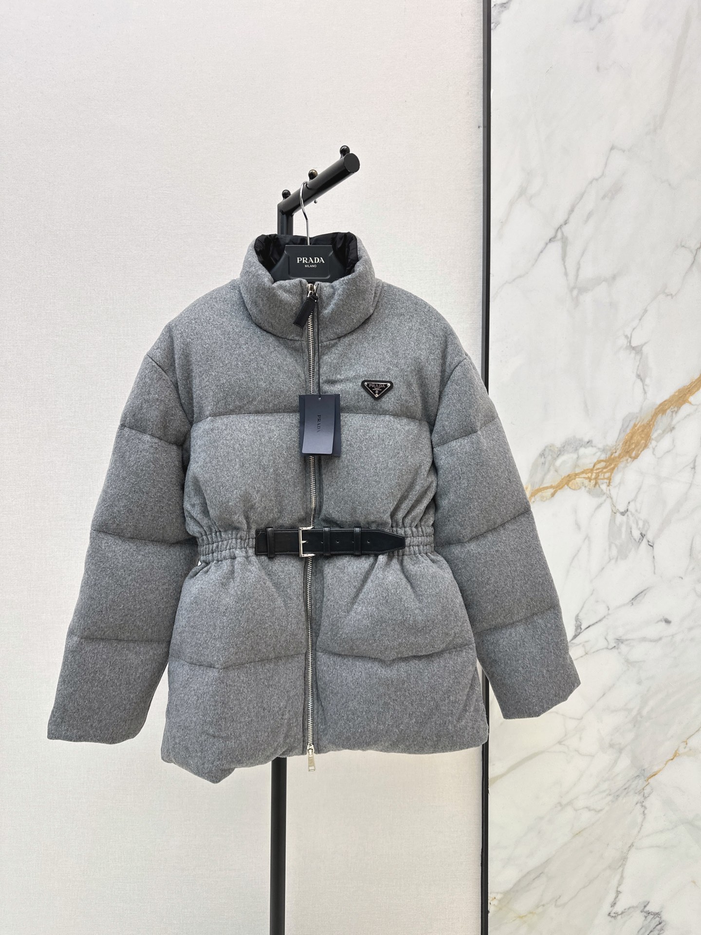 Pra New Belted down jacket