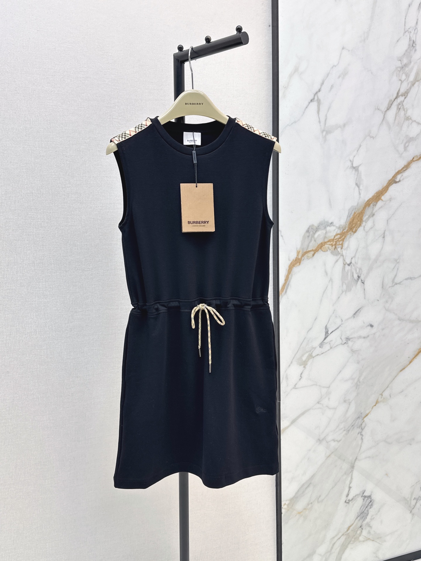 Bur New plaid embroidered dress