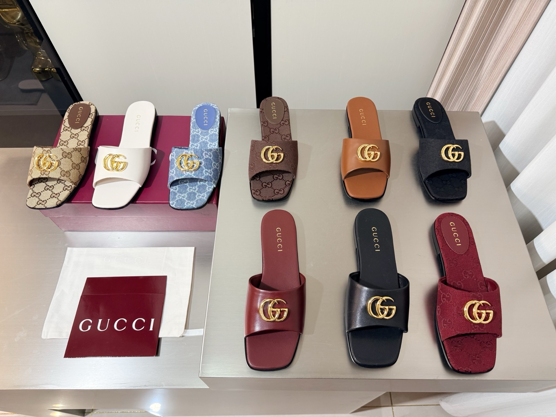 Gucc New Flat-bottom shoes