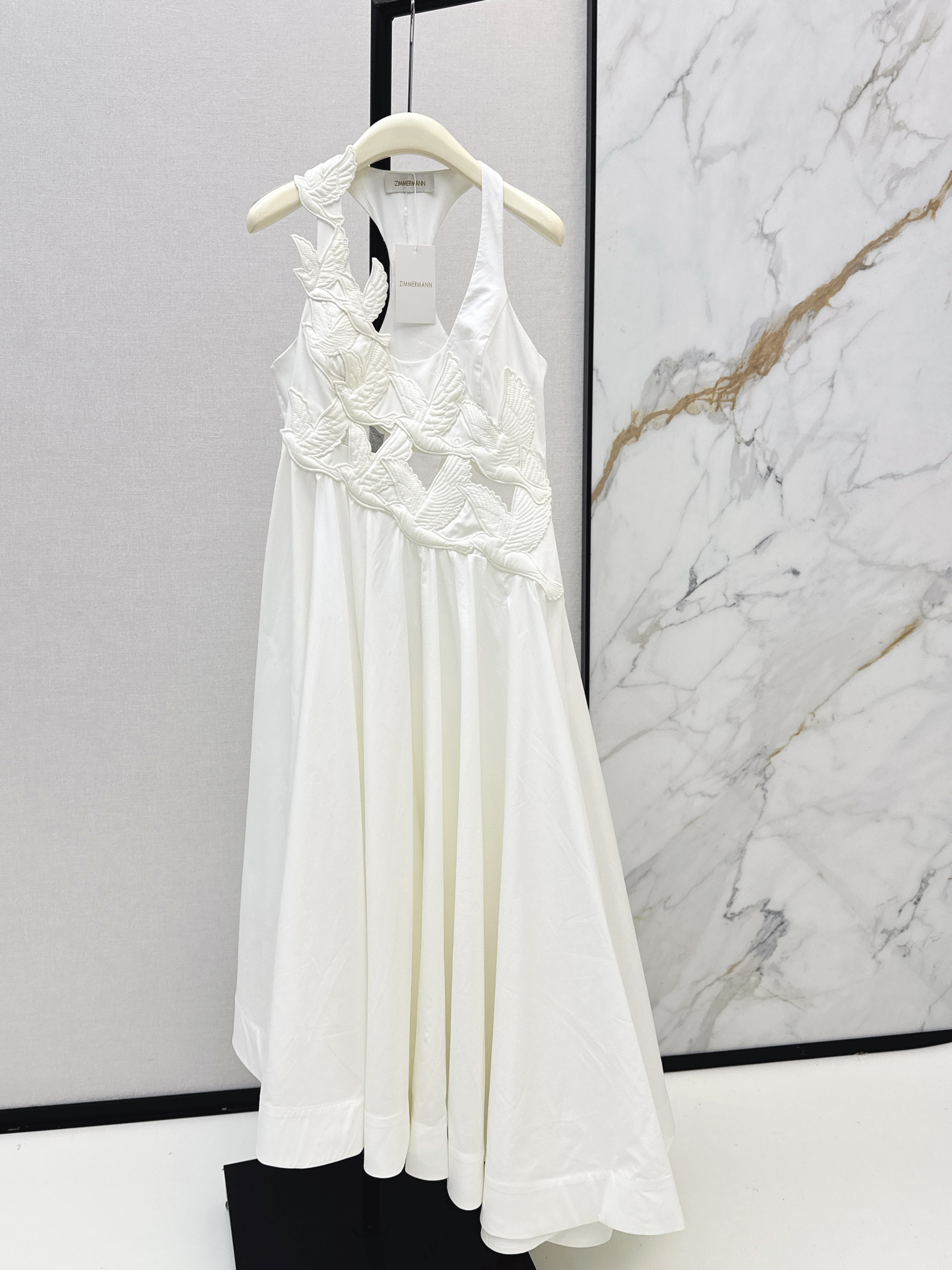 Zimm New Lace contract sleeveless dress