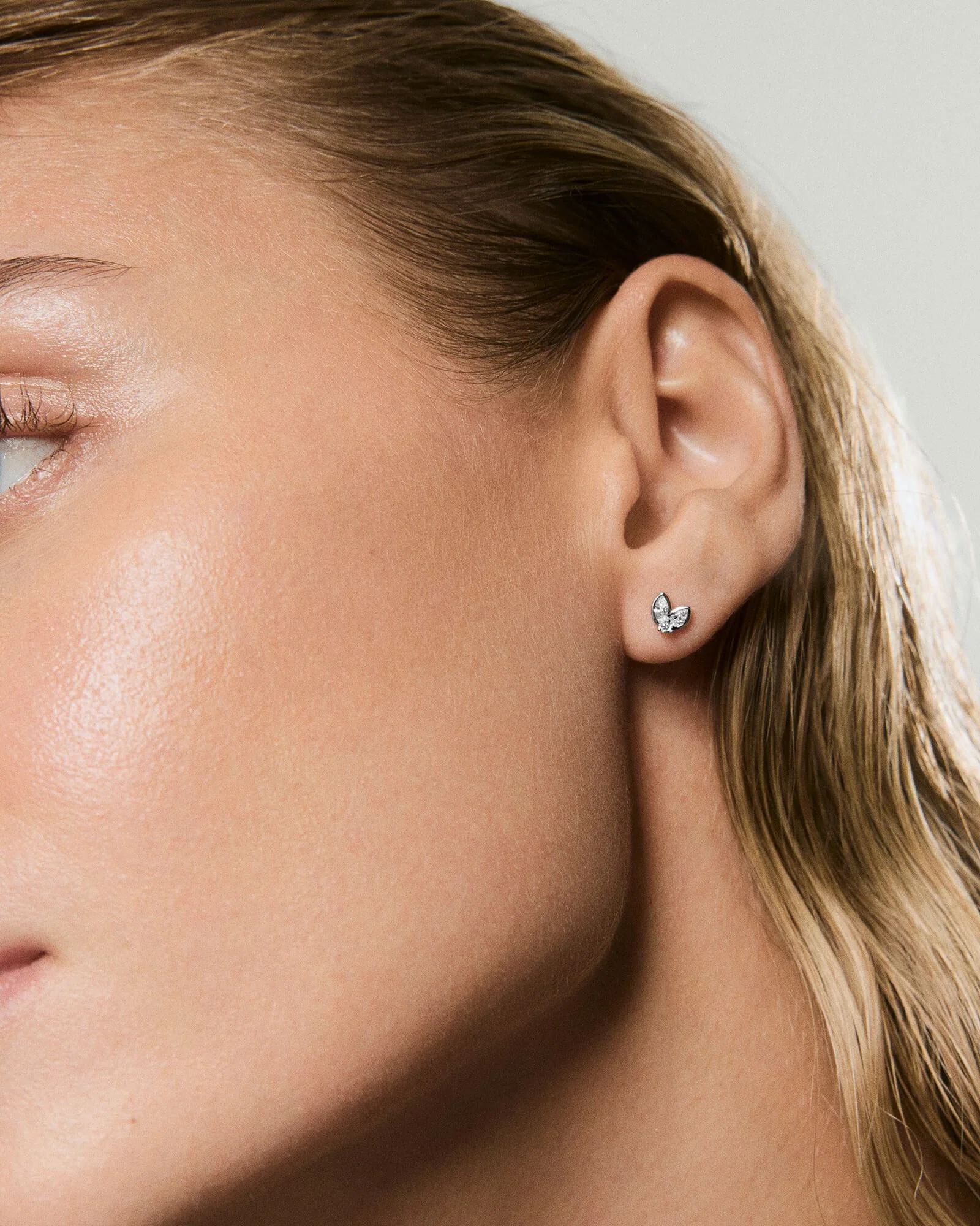 Piercing Studio - Single Lab Grown Diamond Petal Stud