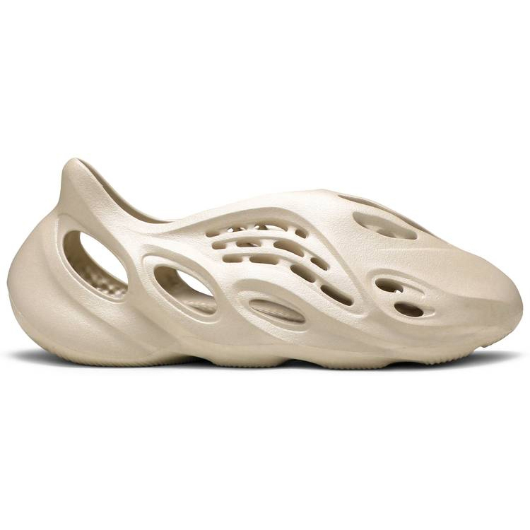 Yeezy Foam Runner 'Sand' FY4567