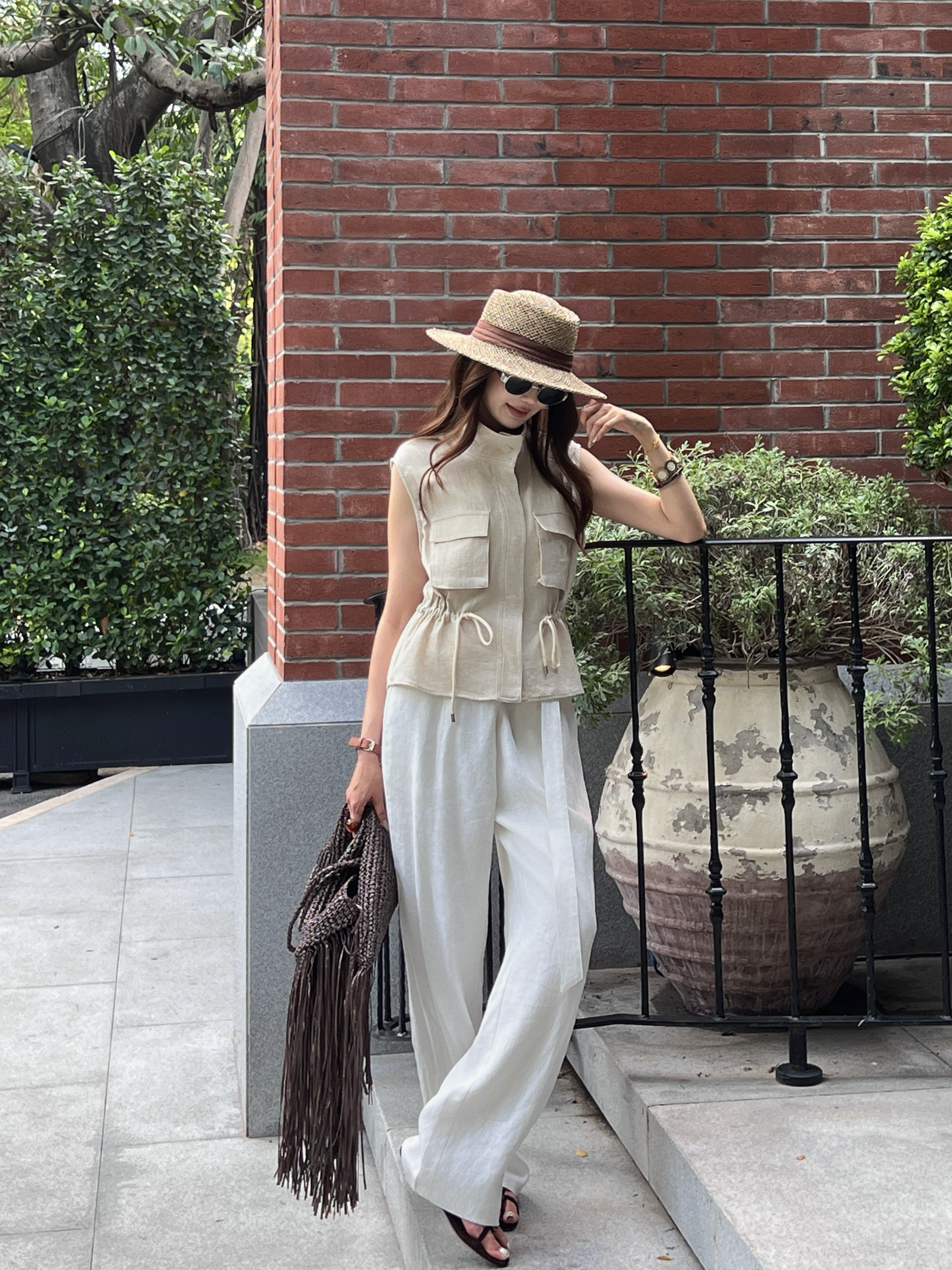 Loro New embroidered drawstring vest jacket