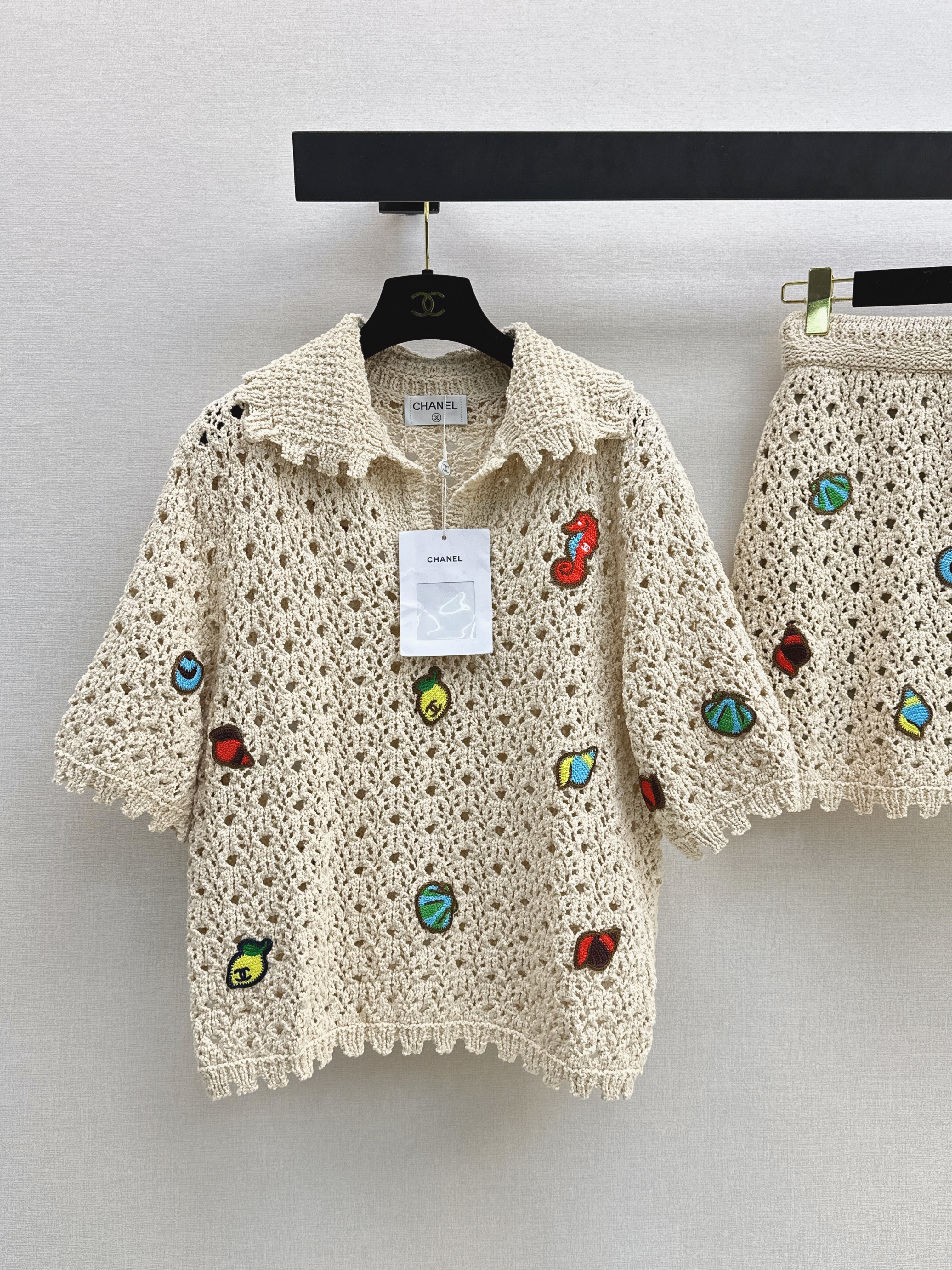 Chan New Embroidered Hollow-Out Top