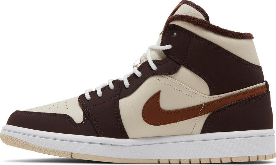 Wmns Air Jordan 1 Mid SE 'Cream Dark Chocolate' DO6699-200