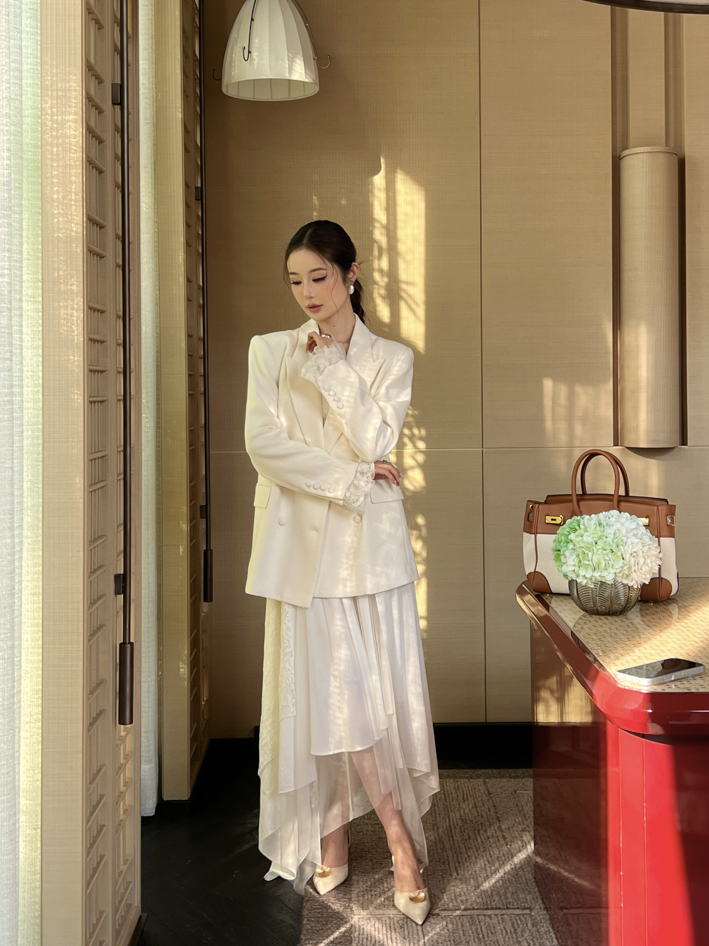 ES New contract lace blazer