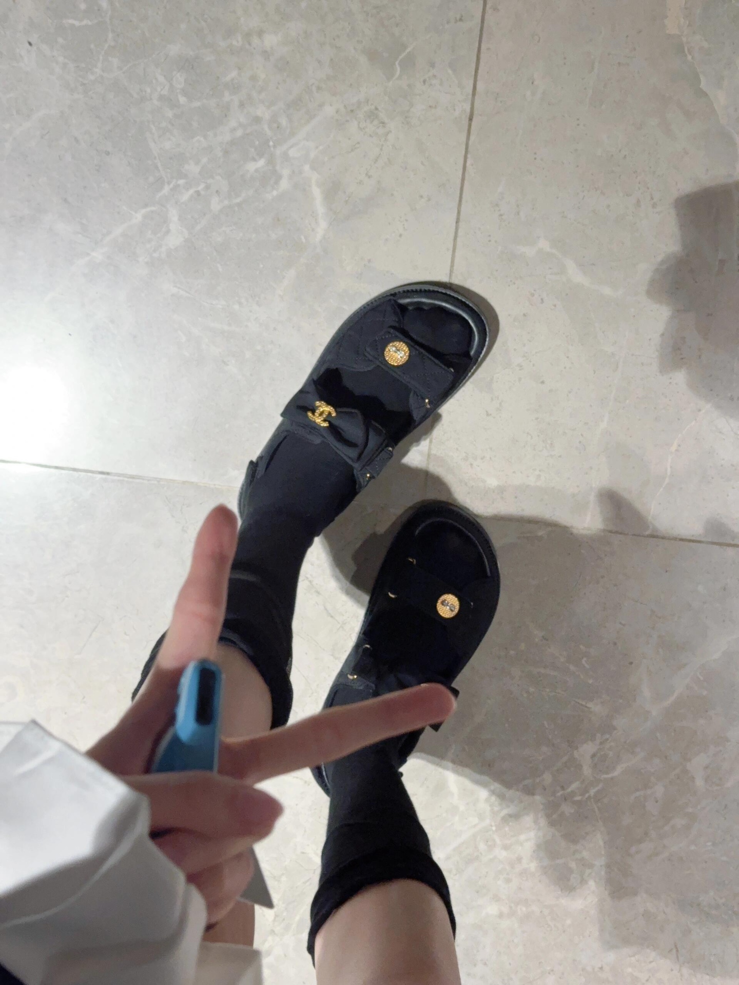 Chan New Velcro sandals