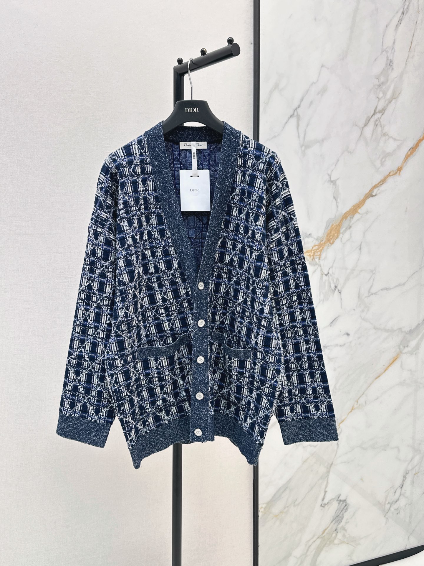 CD New Plaid V-neck Cardigan