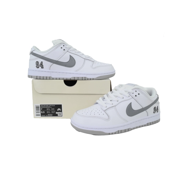 Nike Supreme x Dunk Low SB 'White Metallic Silver' HQ8487-100