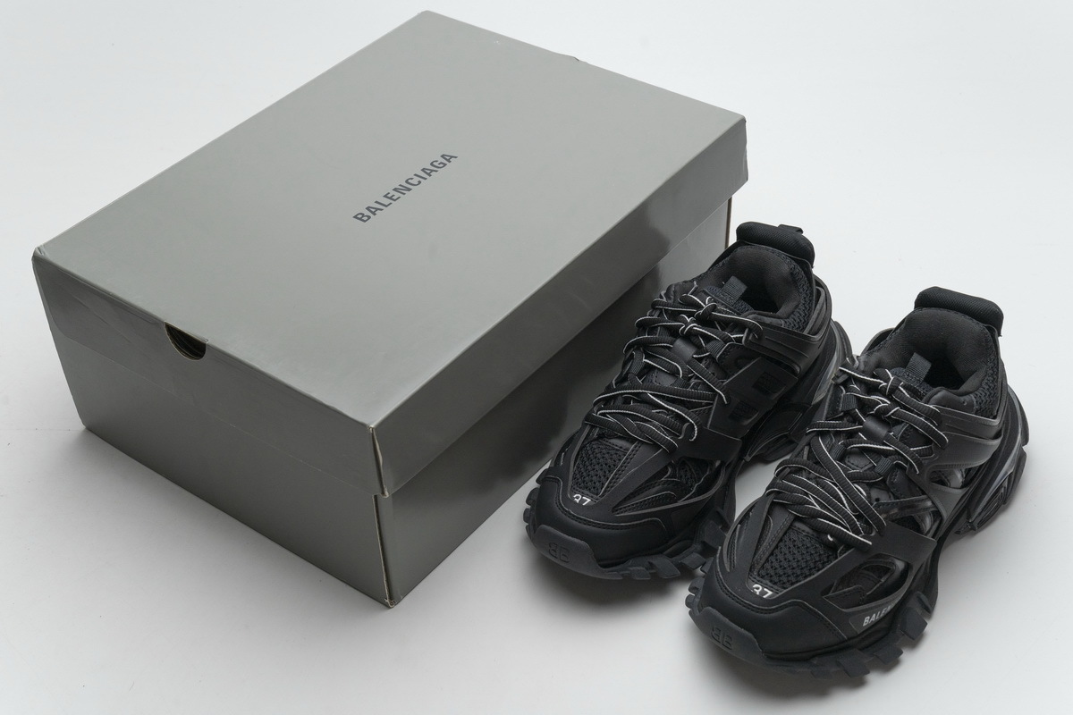 Balenciaga Track LED Black 555032W2GB11000