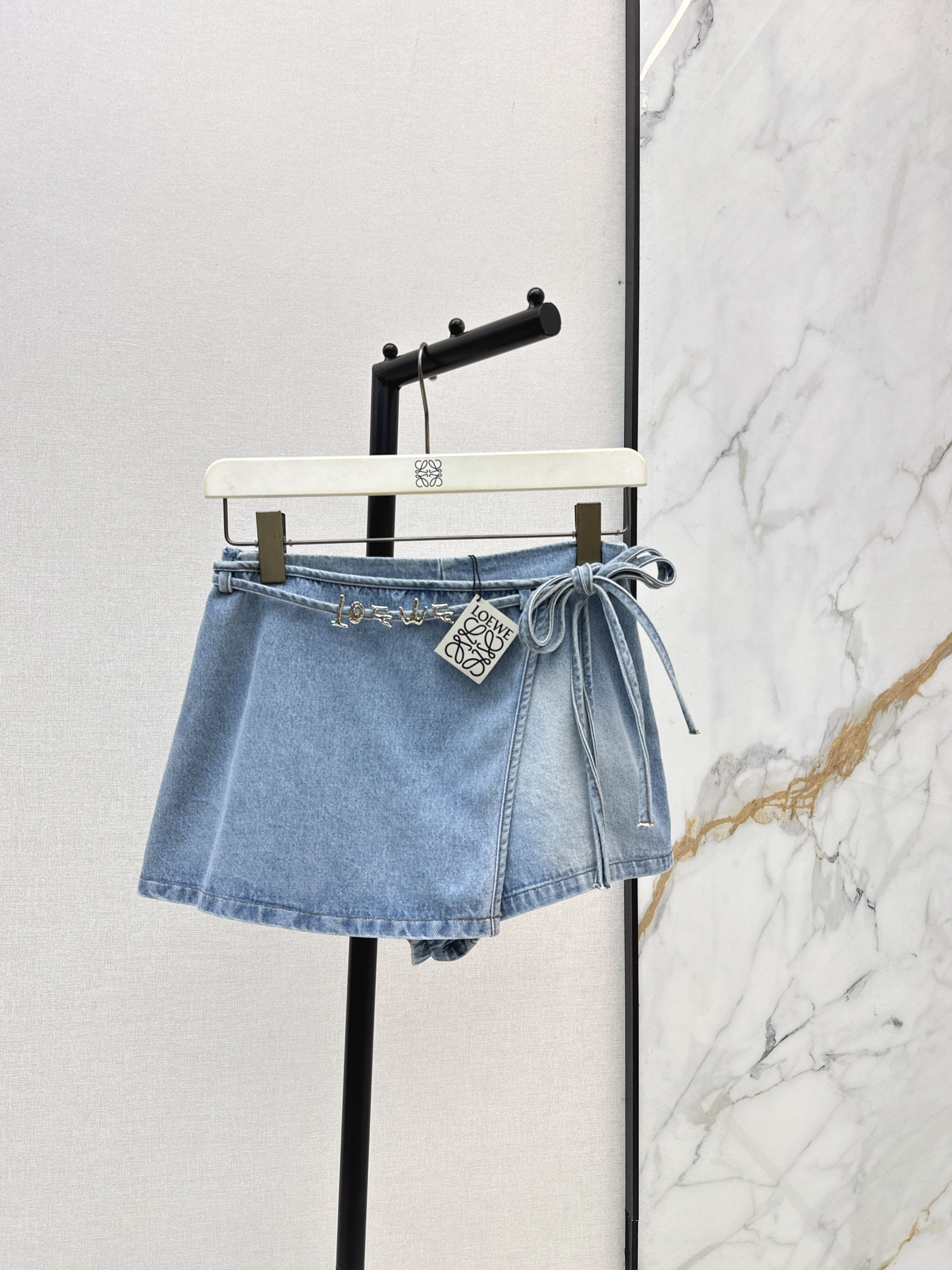 Loe New denim skirt