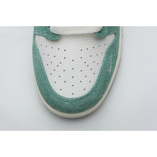Kasina x Nike Dunk Low 
