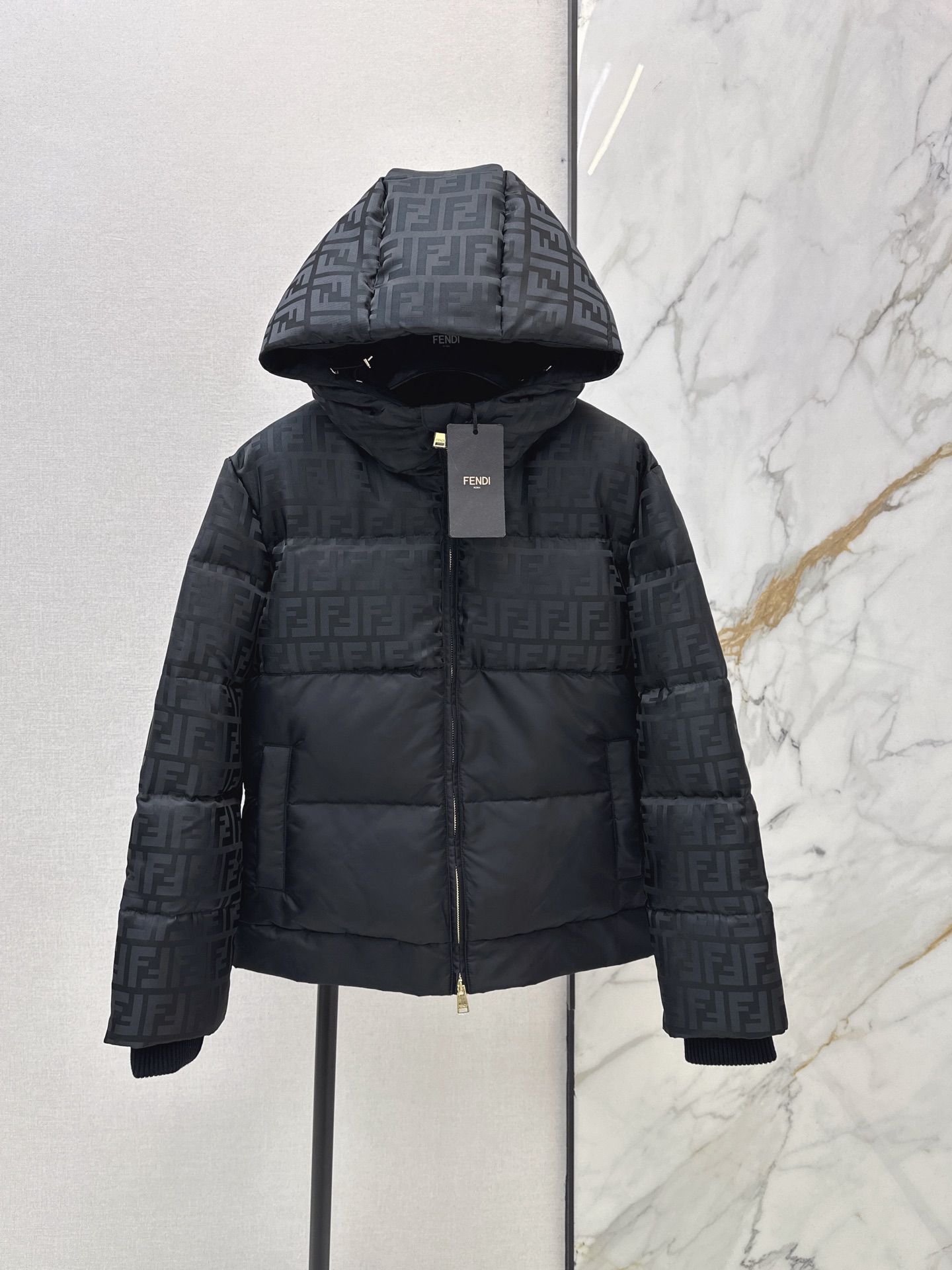 Fend New Hooded down jacket