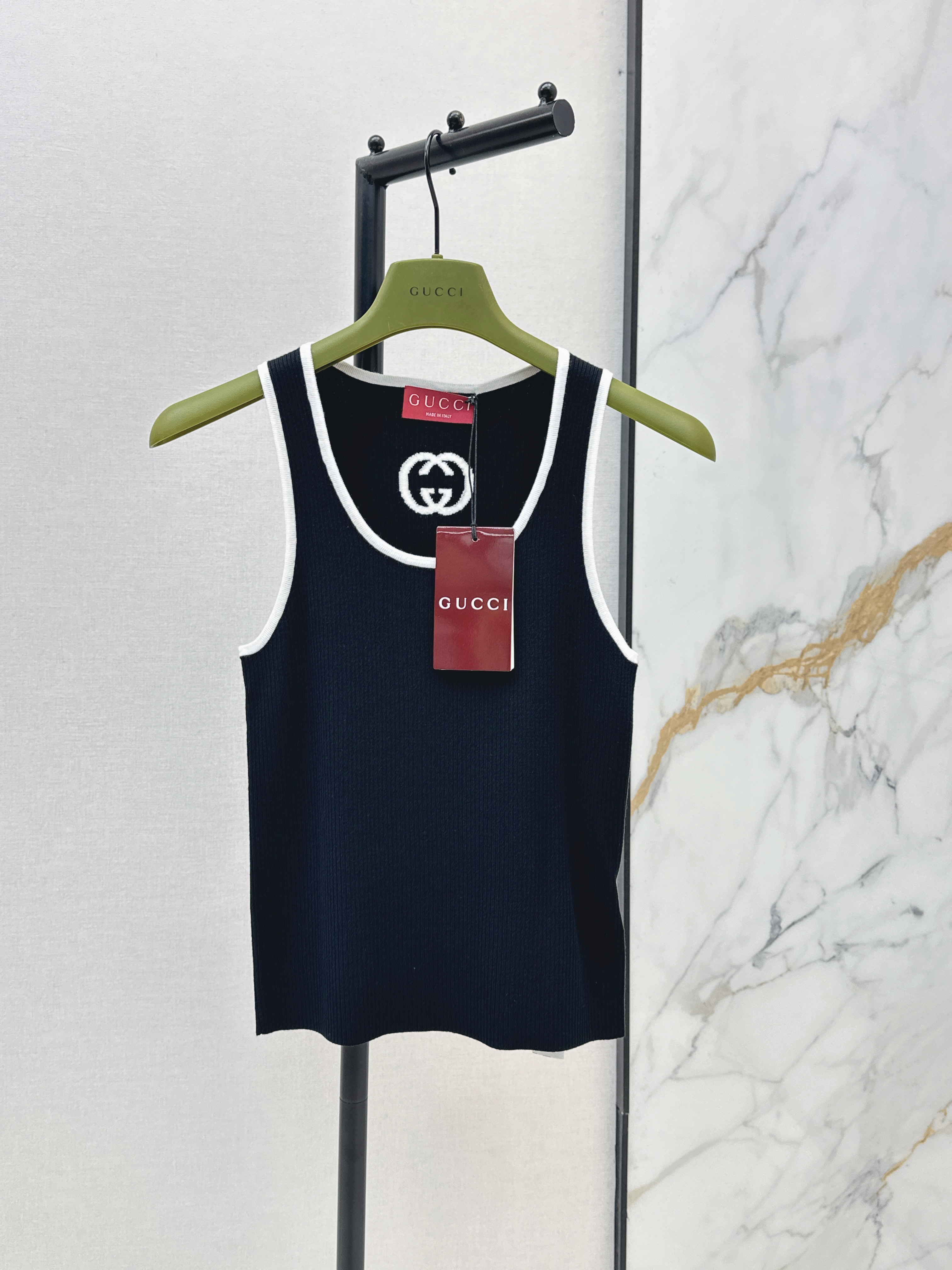 Guc New knit vest