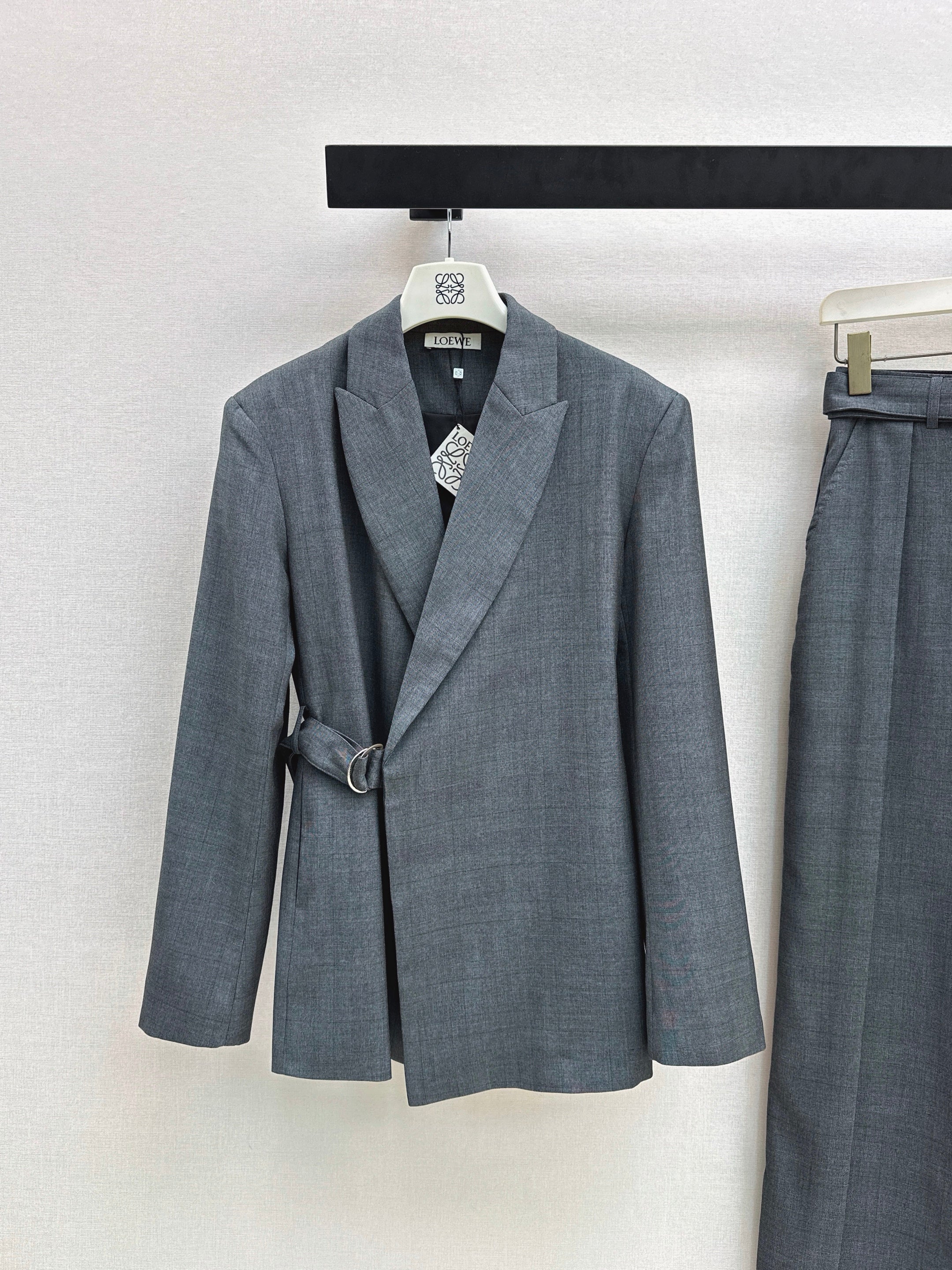 Loe NEW check blazer
