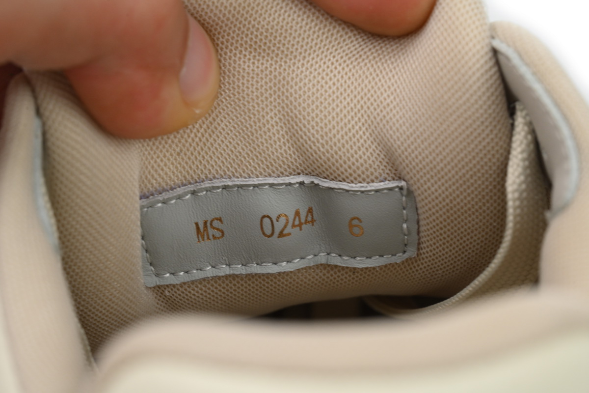 Pkkicks God Batch LOUIS VUITTON Trainer Monogram Flower Beige