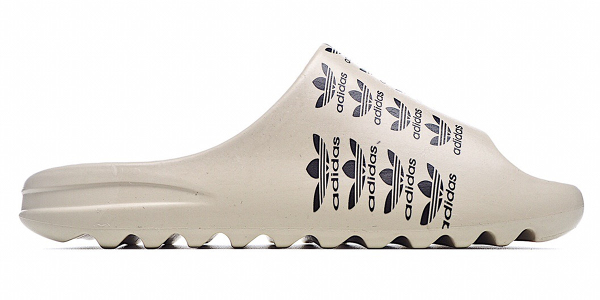 Yeezy Slides 'Adidas Logo' FW6394
