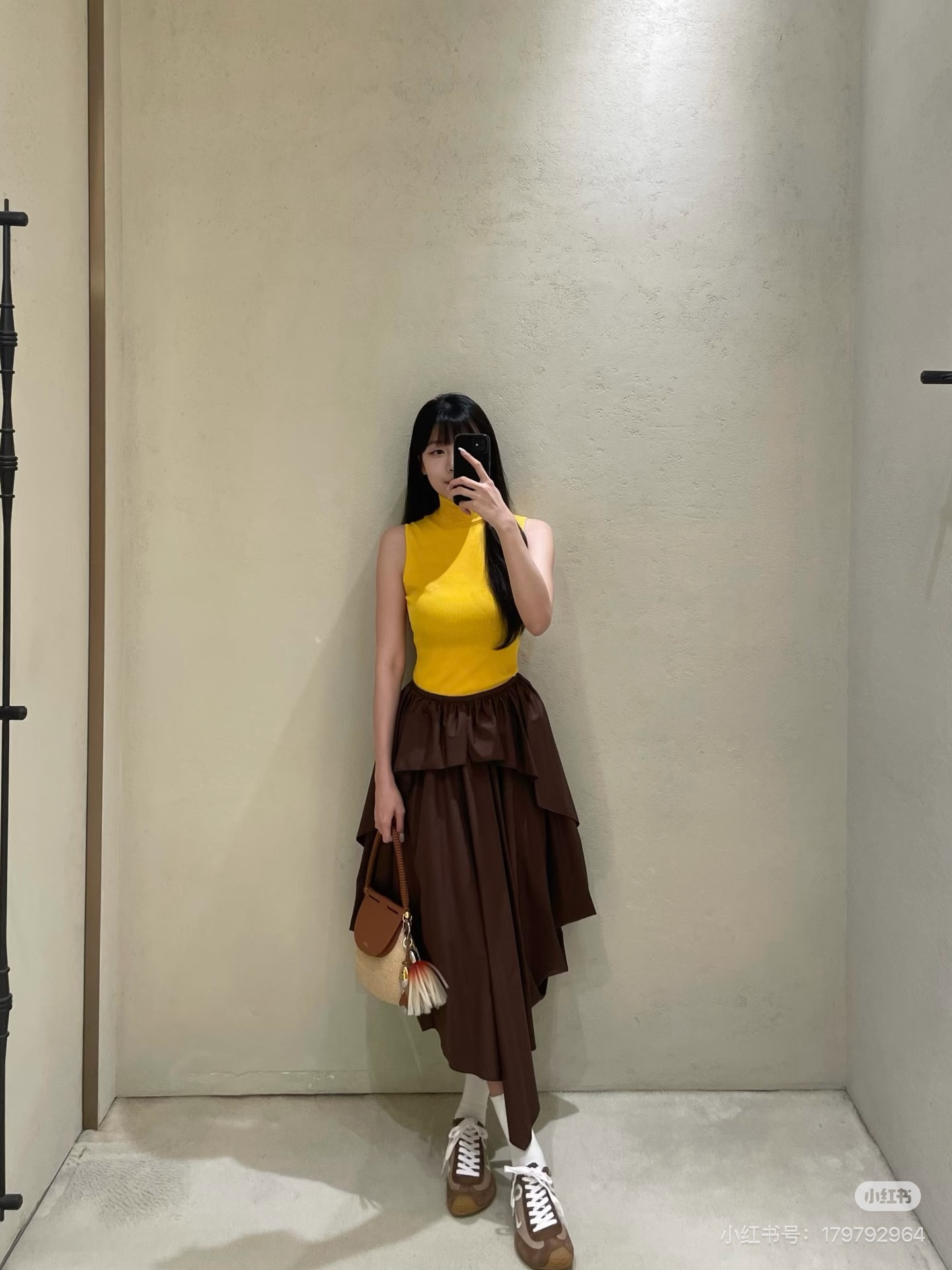 Loe New Irregular pleated puffy skirt
