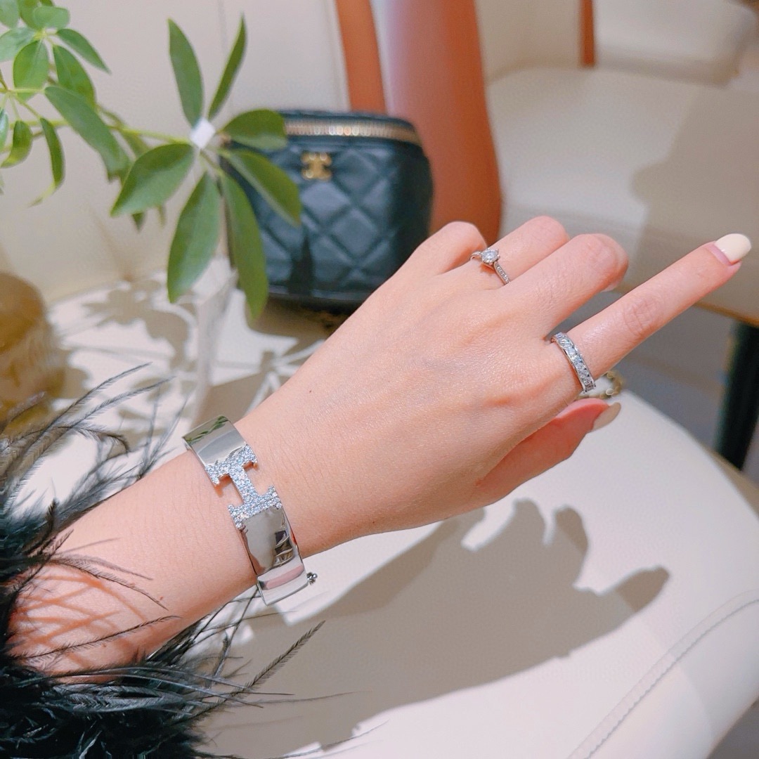 Herm New Bracelet