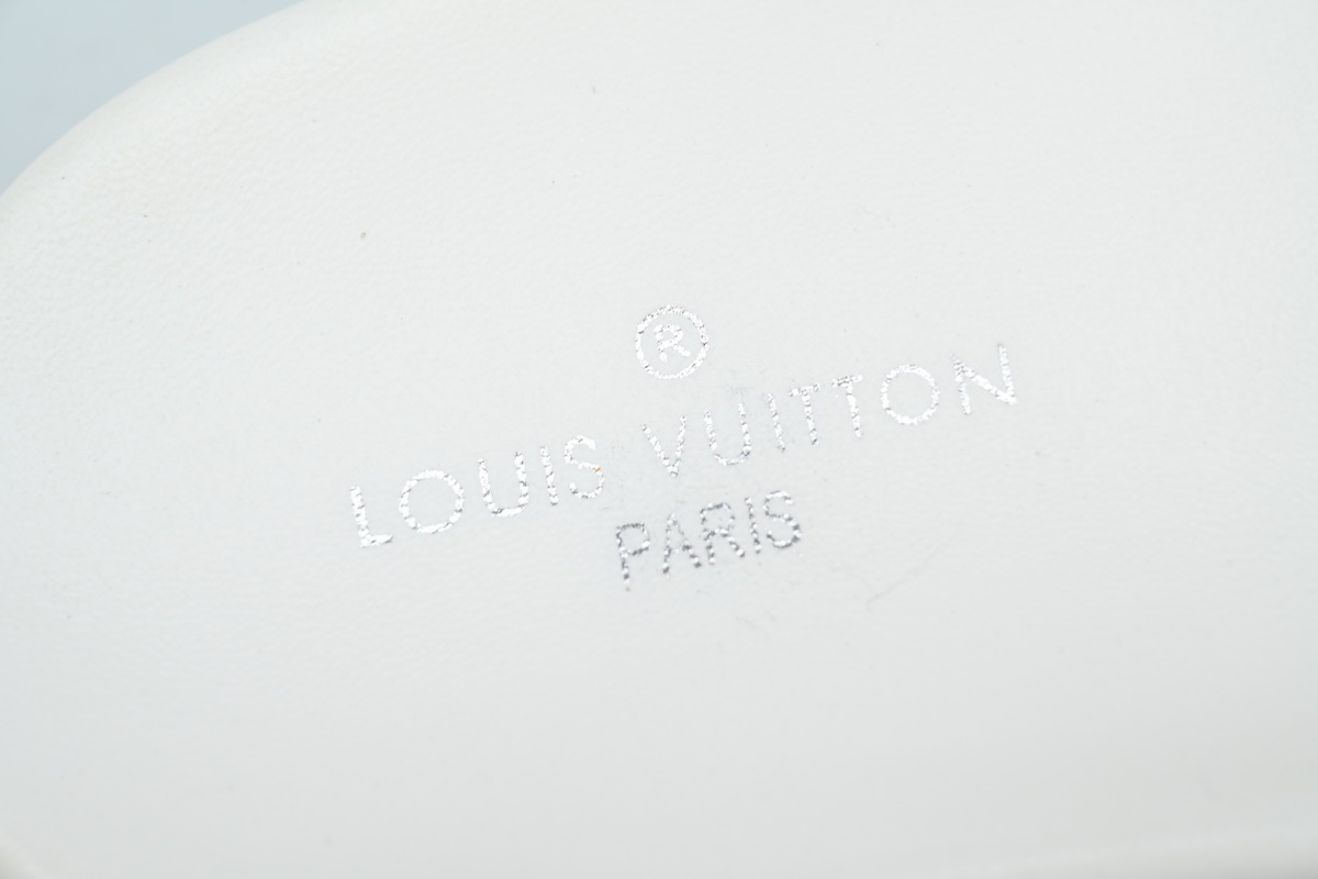 Pkkicks God Batch LOUIS VUITTON Pool Pillow white