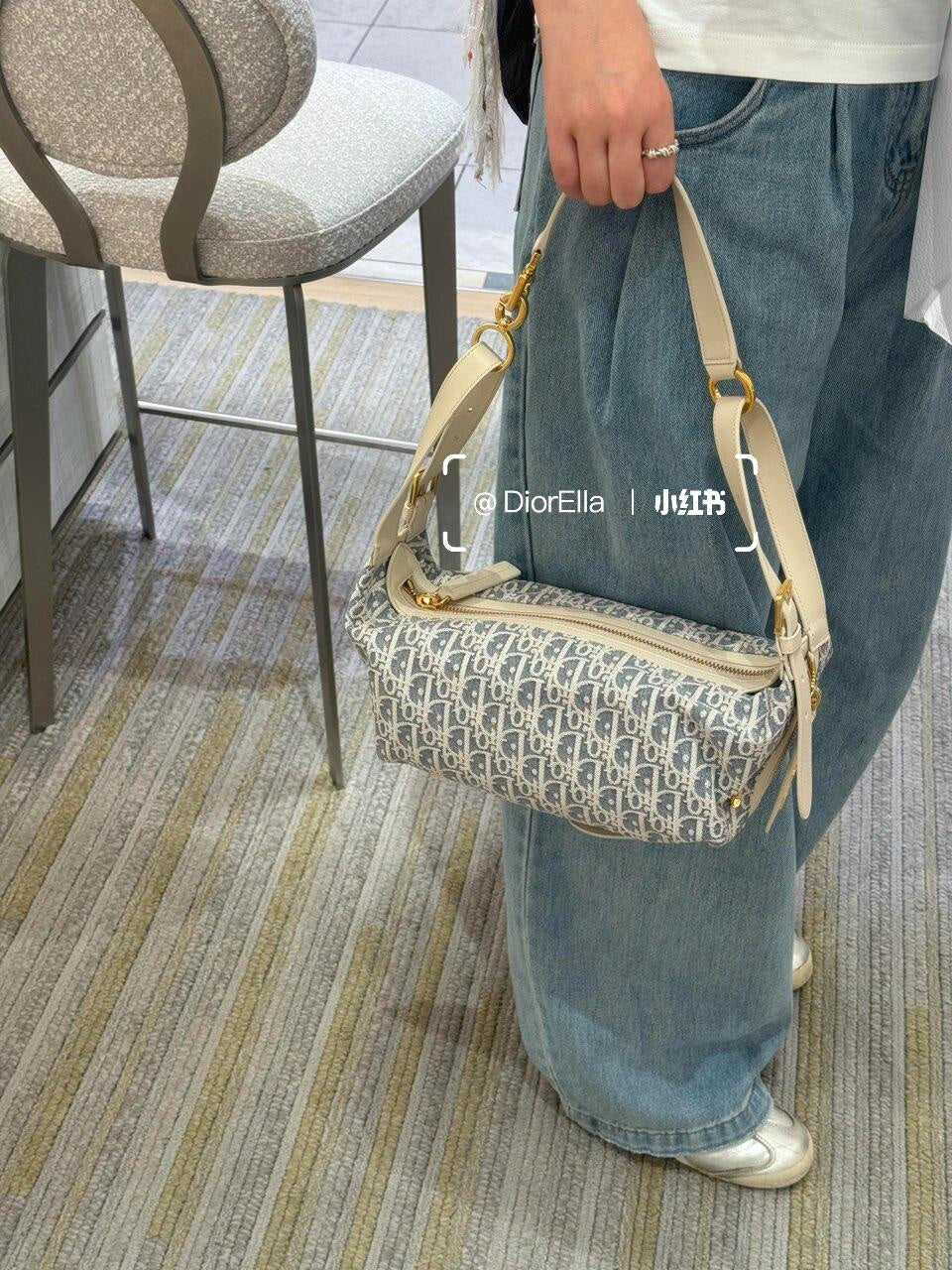 CD new single shoulder bag