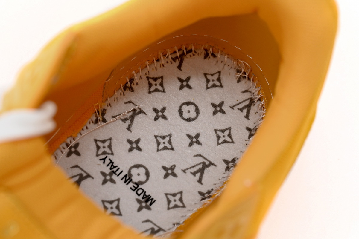 Pkkicks God Batch LOUIS VUITTON Trainer All Yellow Embossing 1AARG0