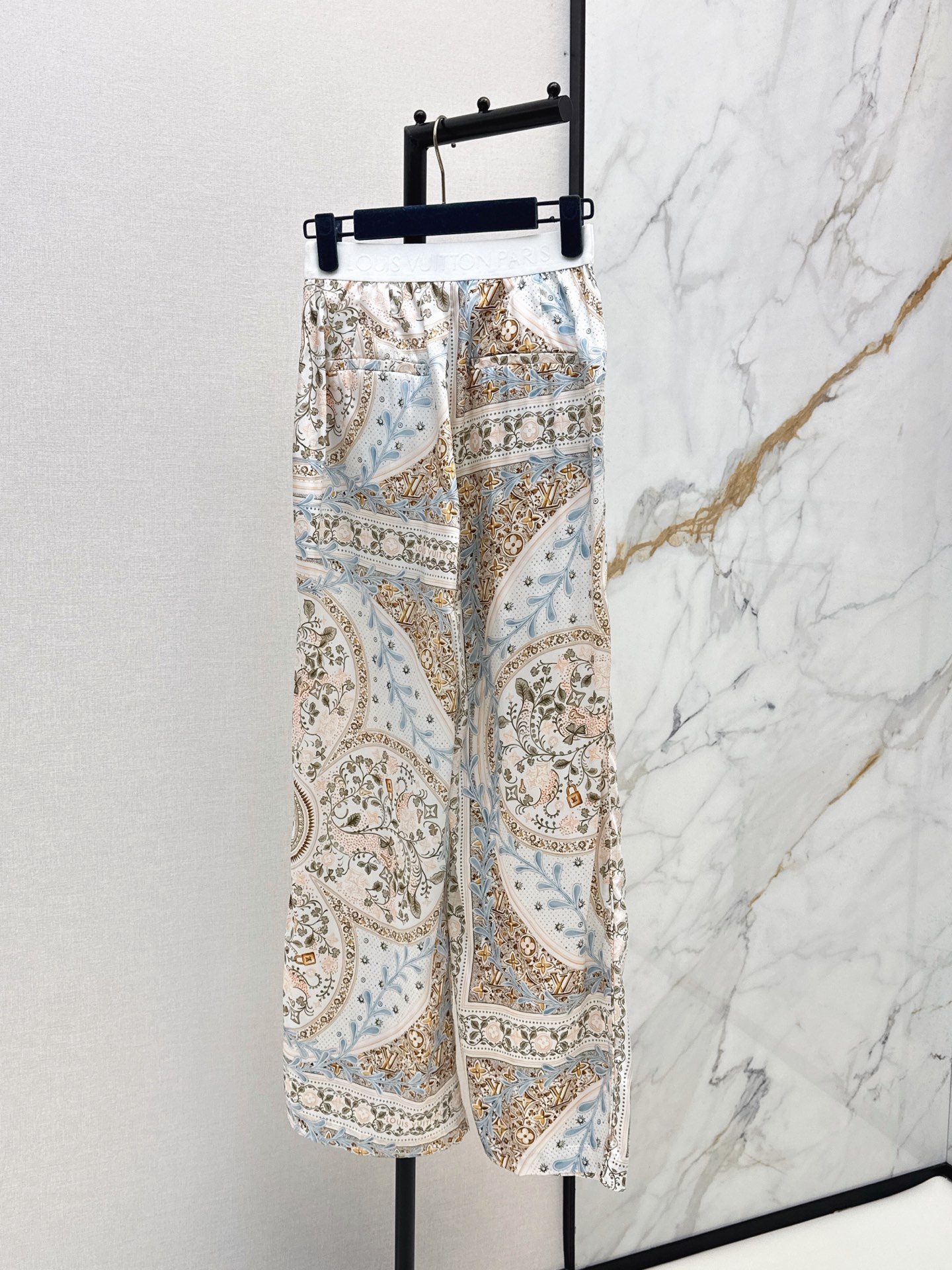 Louis New printed straight-leg pants