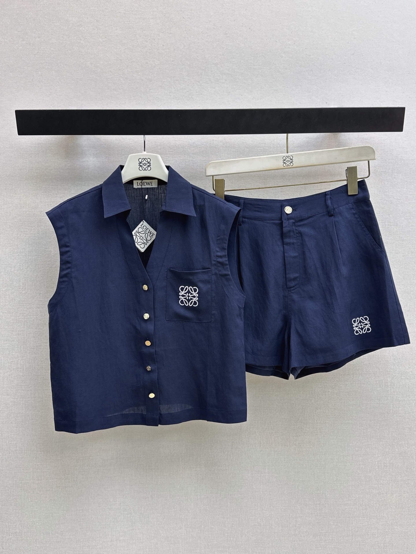 Loe New embroidery set