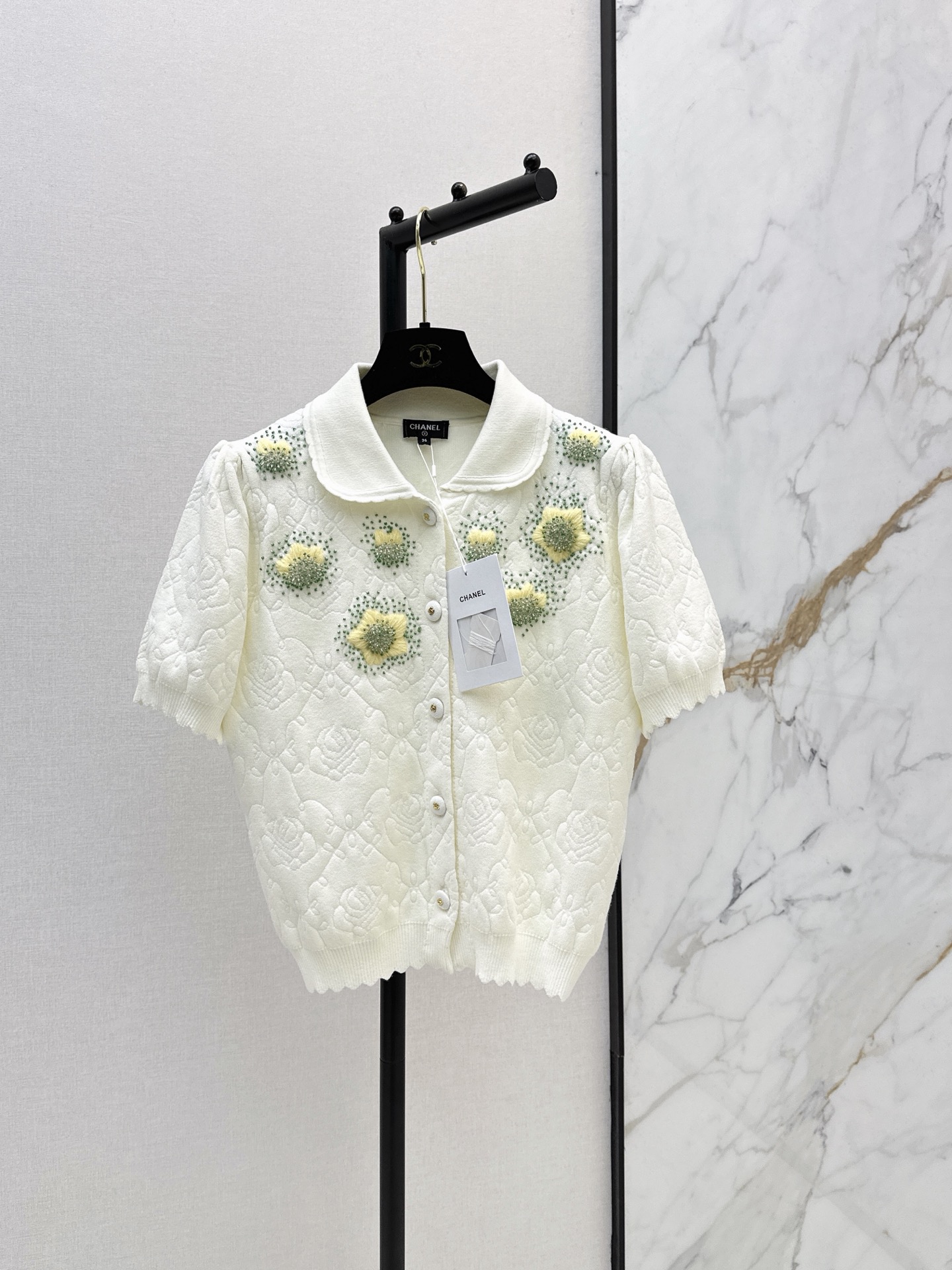 Chan New 3D floral knitwear