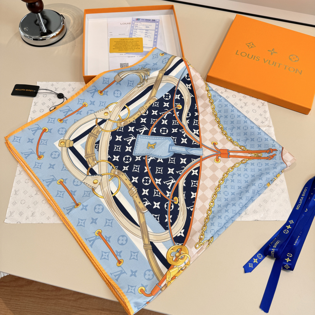 Louis New Silk square scarf