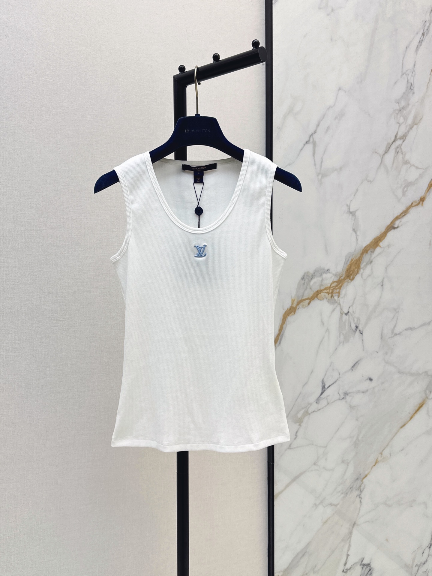 Louis New Embroidered U-neck Vest
