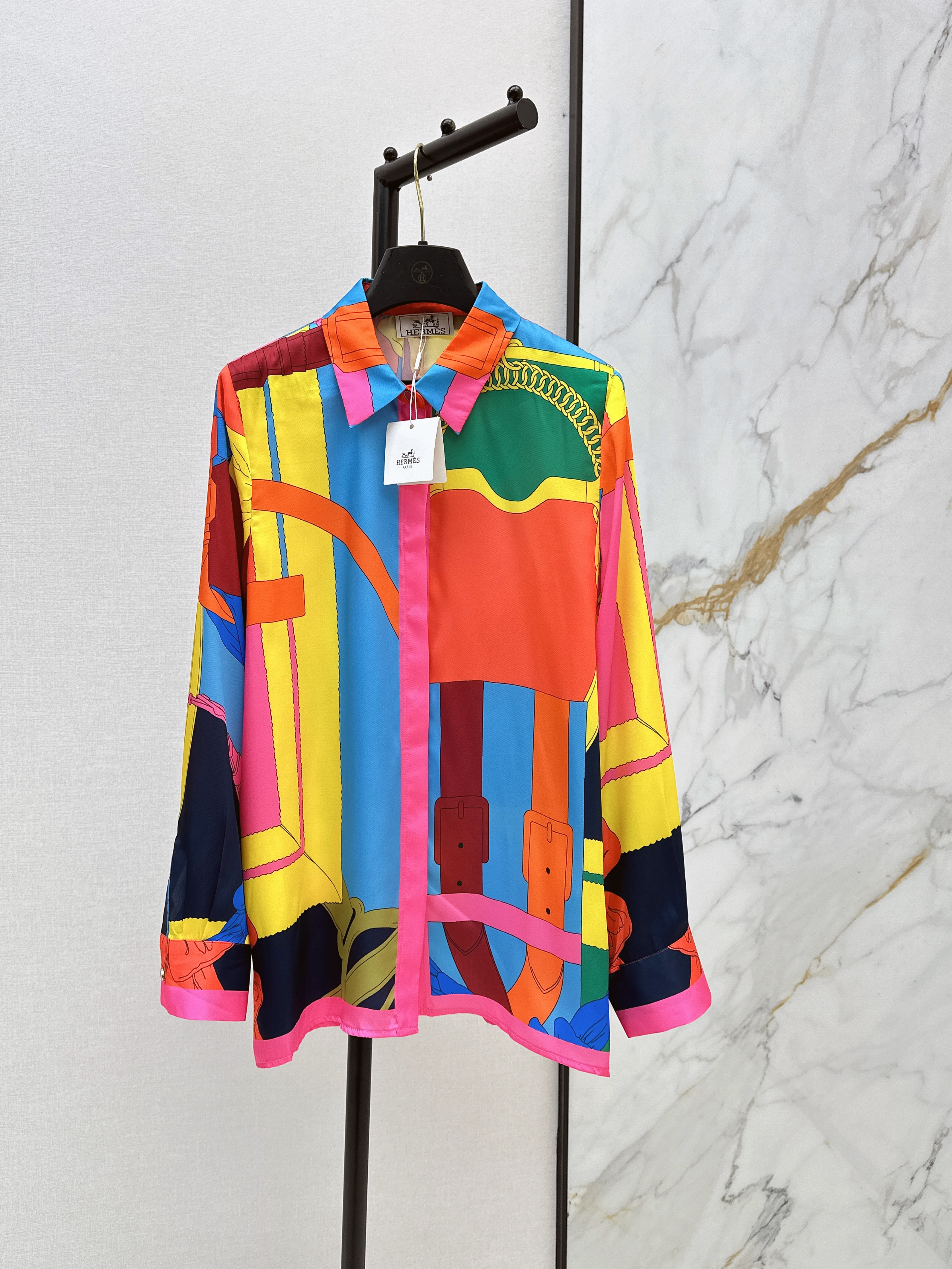 Herm New printed silk shirt