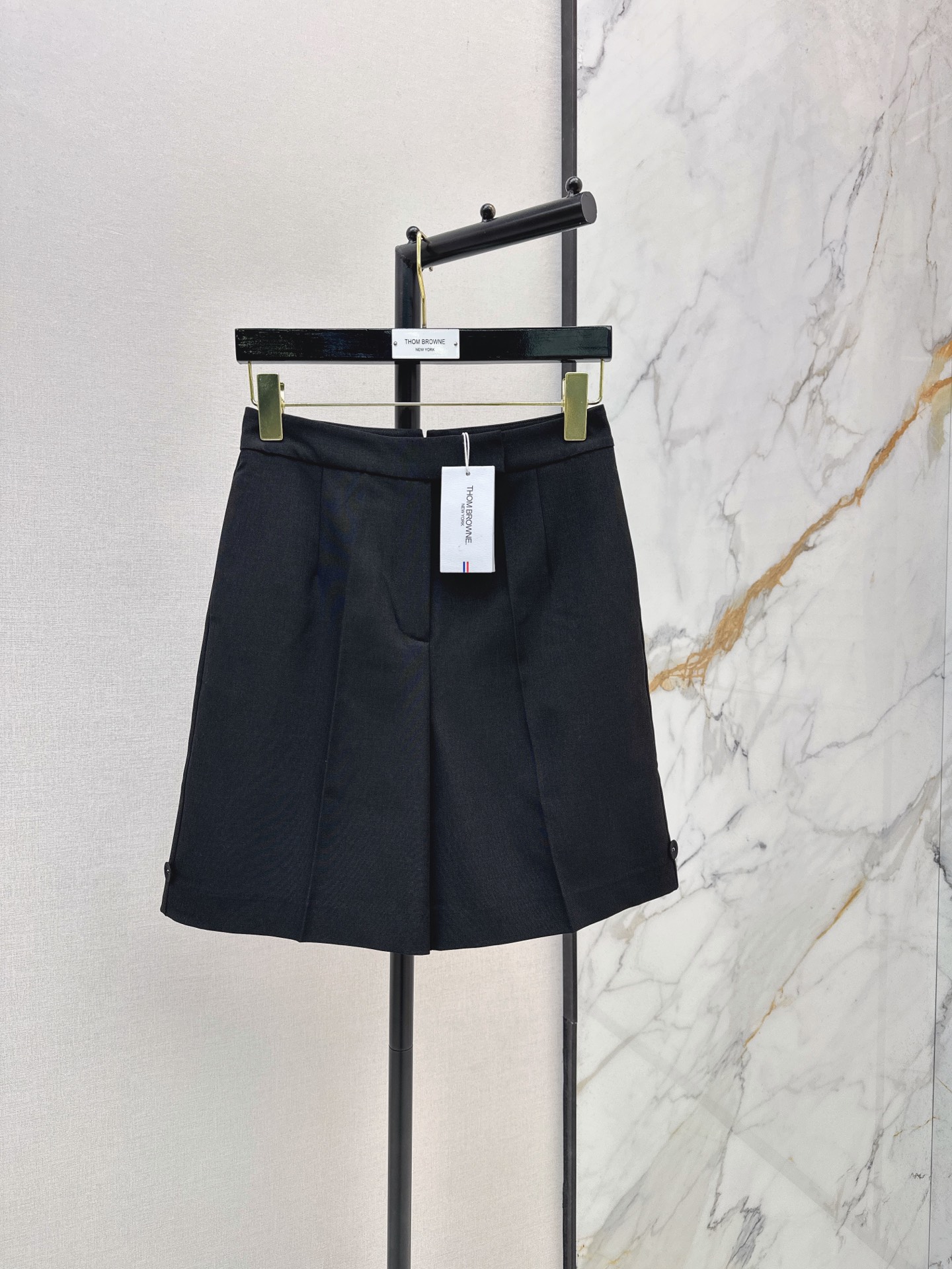 Thom New Straight-leg suit with knee-length shorts