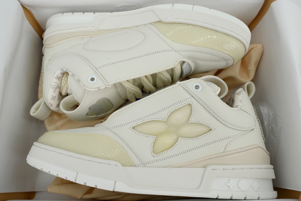 Pkkicks God Batch LOUIS VUITTON all white